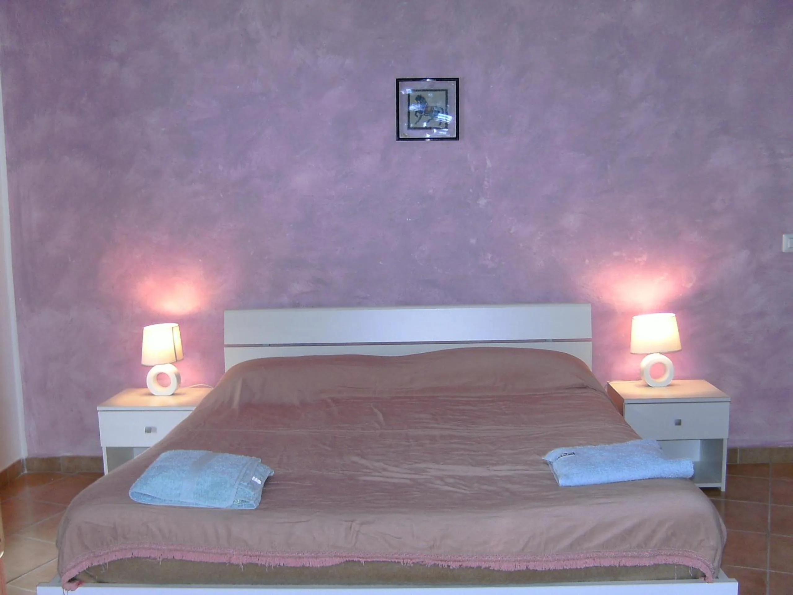 Decorative detail, Bed in Vento Dell'Est