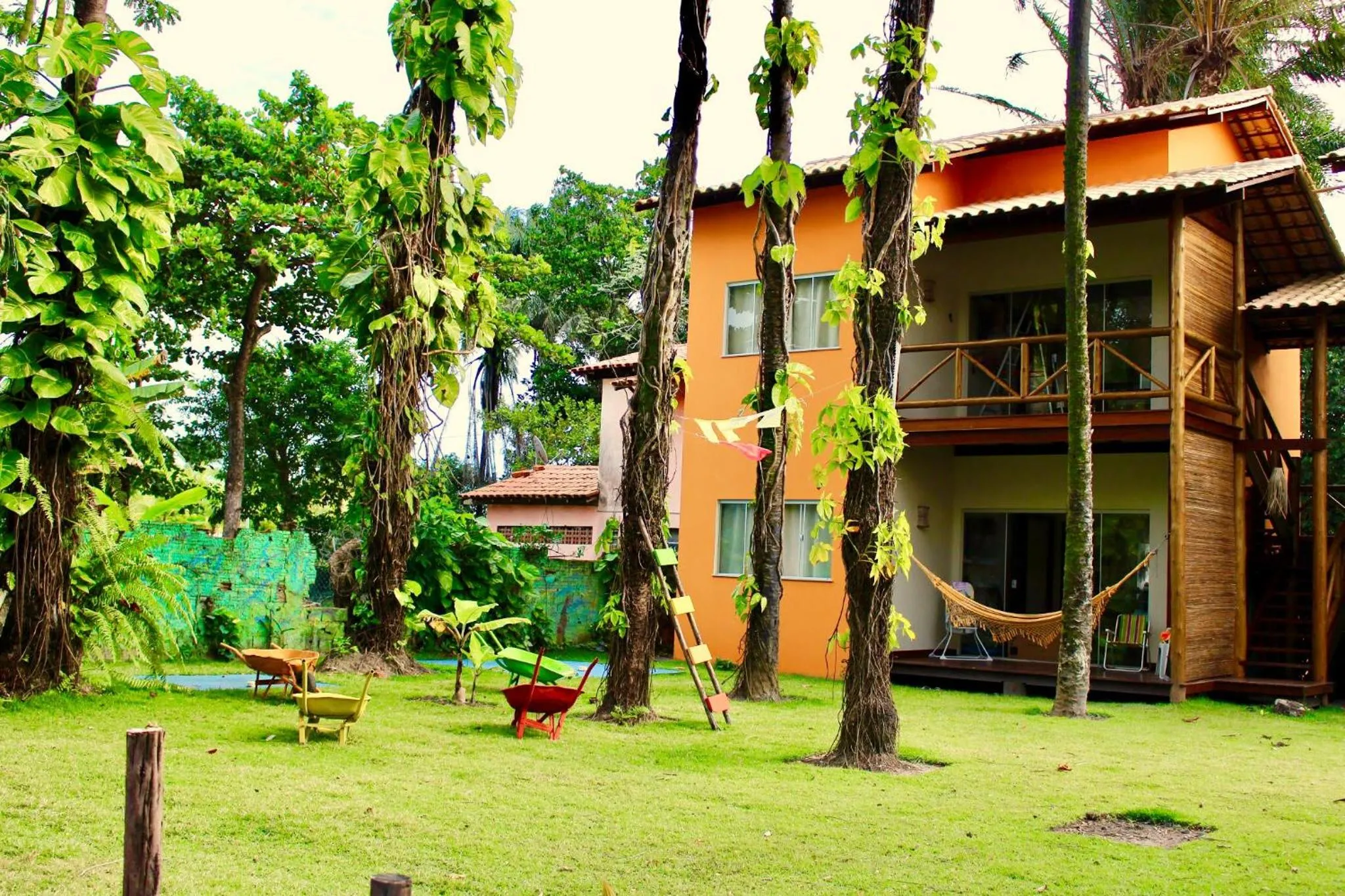 Property building in PachaMama Flats - Taipu de Fora