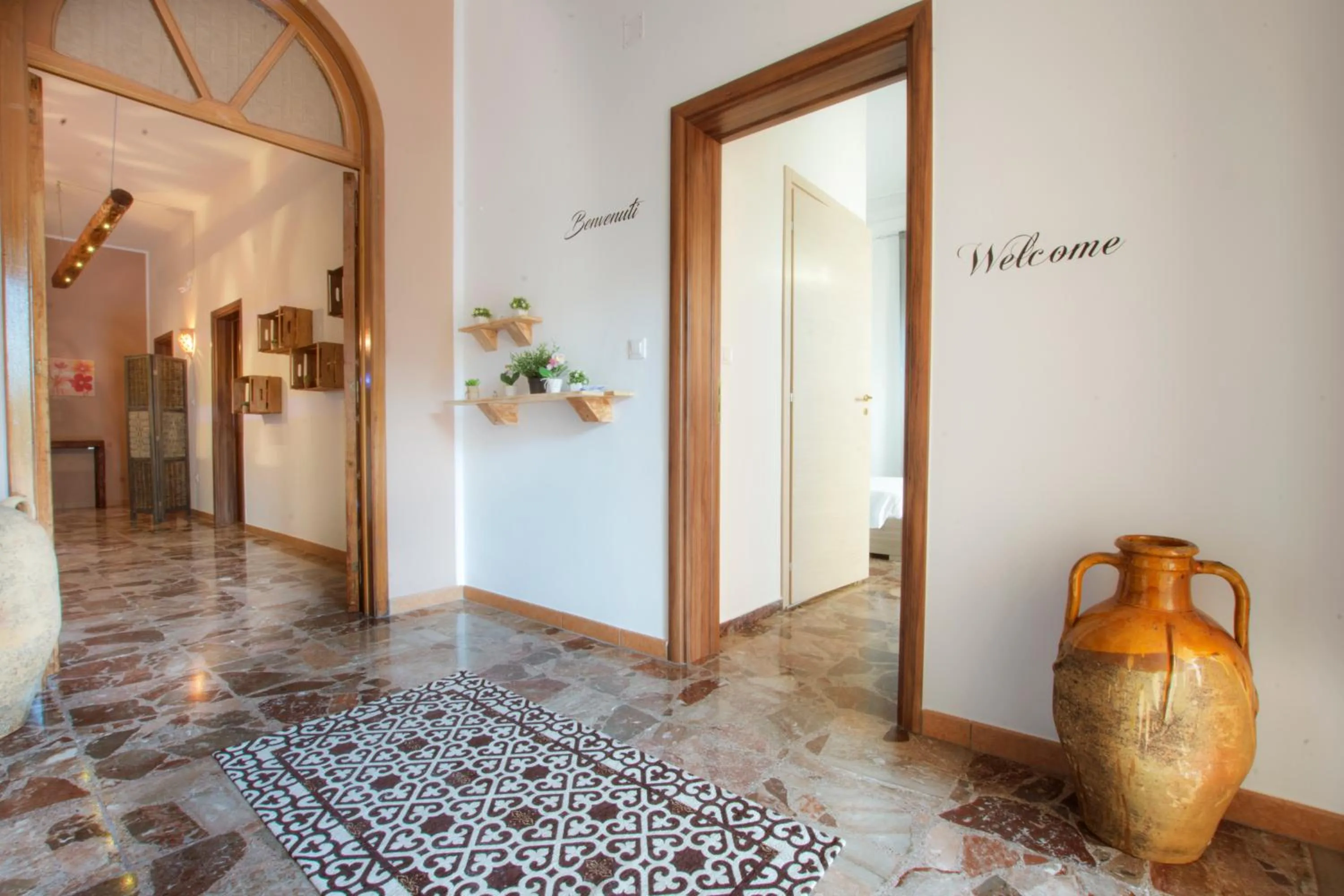 Facade/entrance in Salento Inside