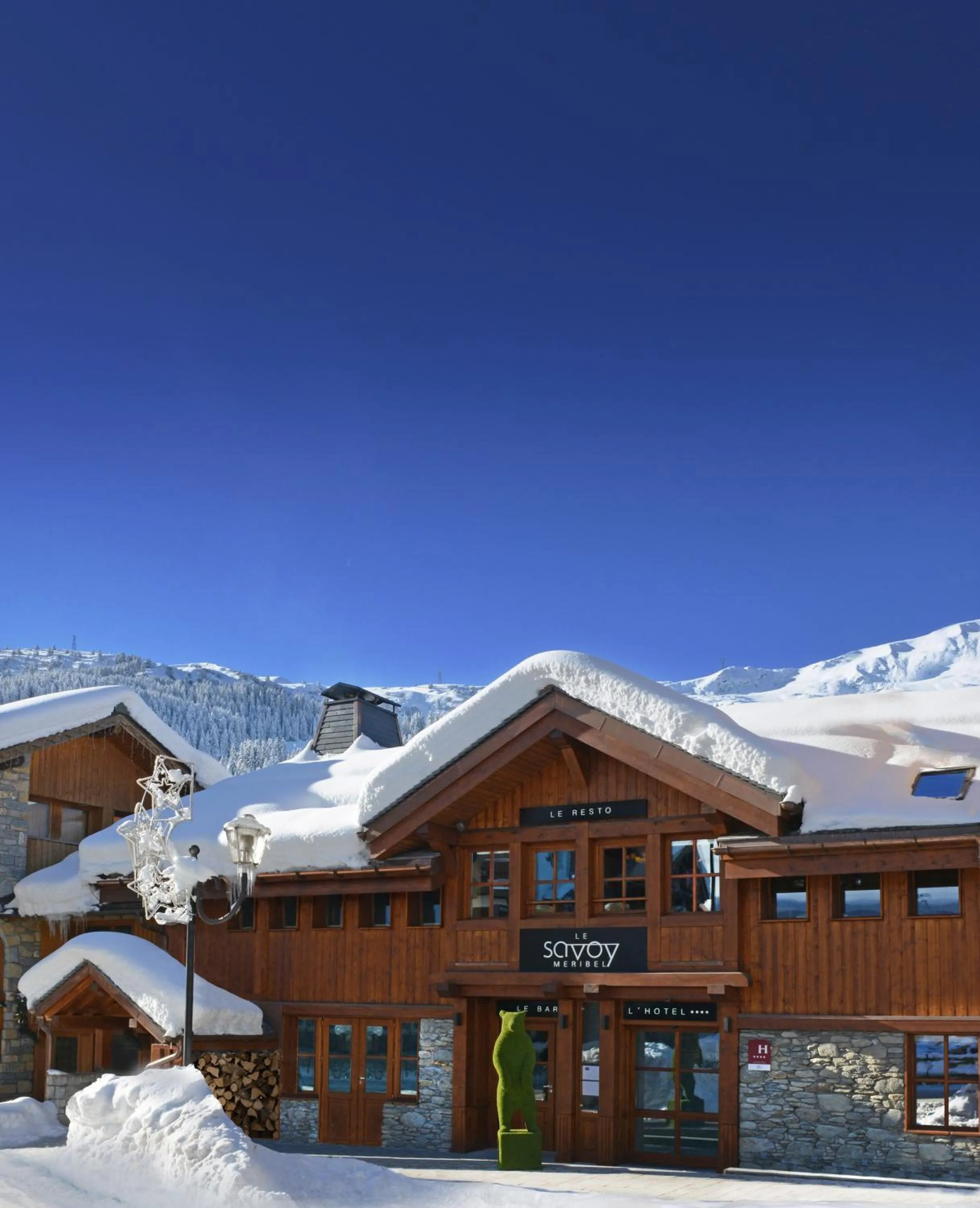 Facade/entrance in Hotel Le Savoy