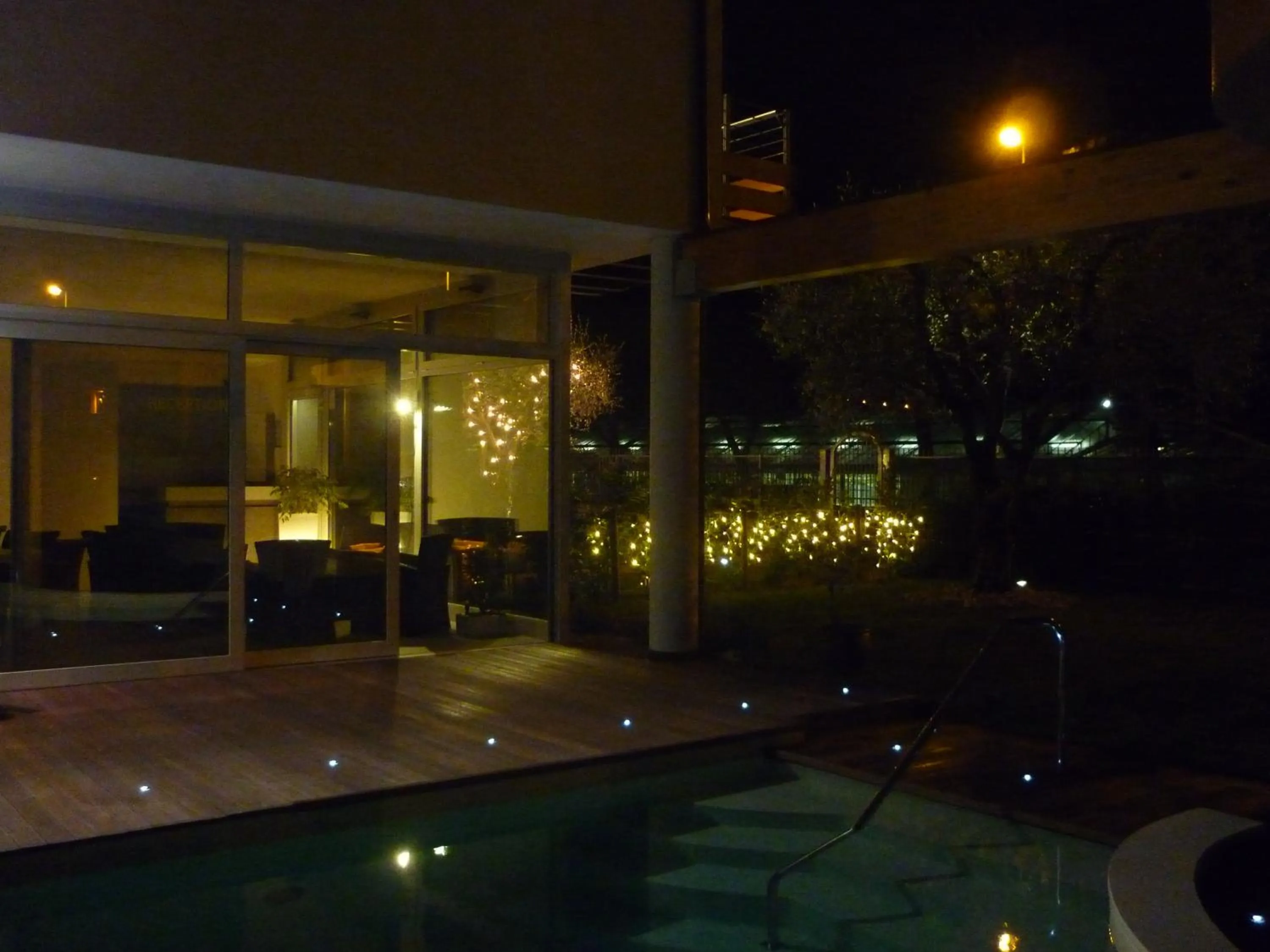 Facade/entrance in Residence Rivachiara (check-in at Hotel Riviera in Viale Rovereto, 95)