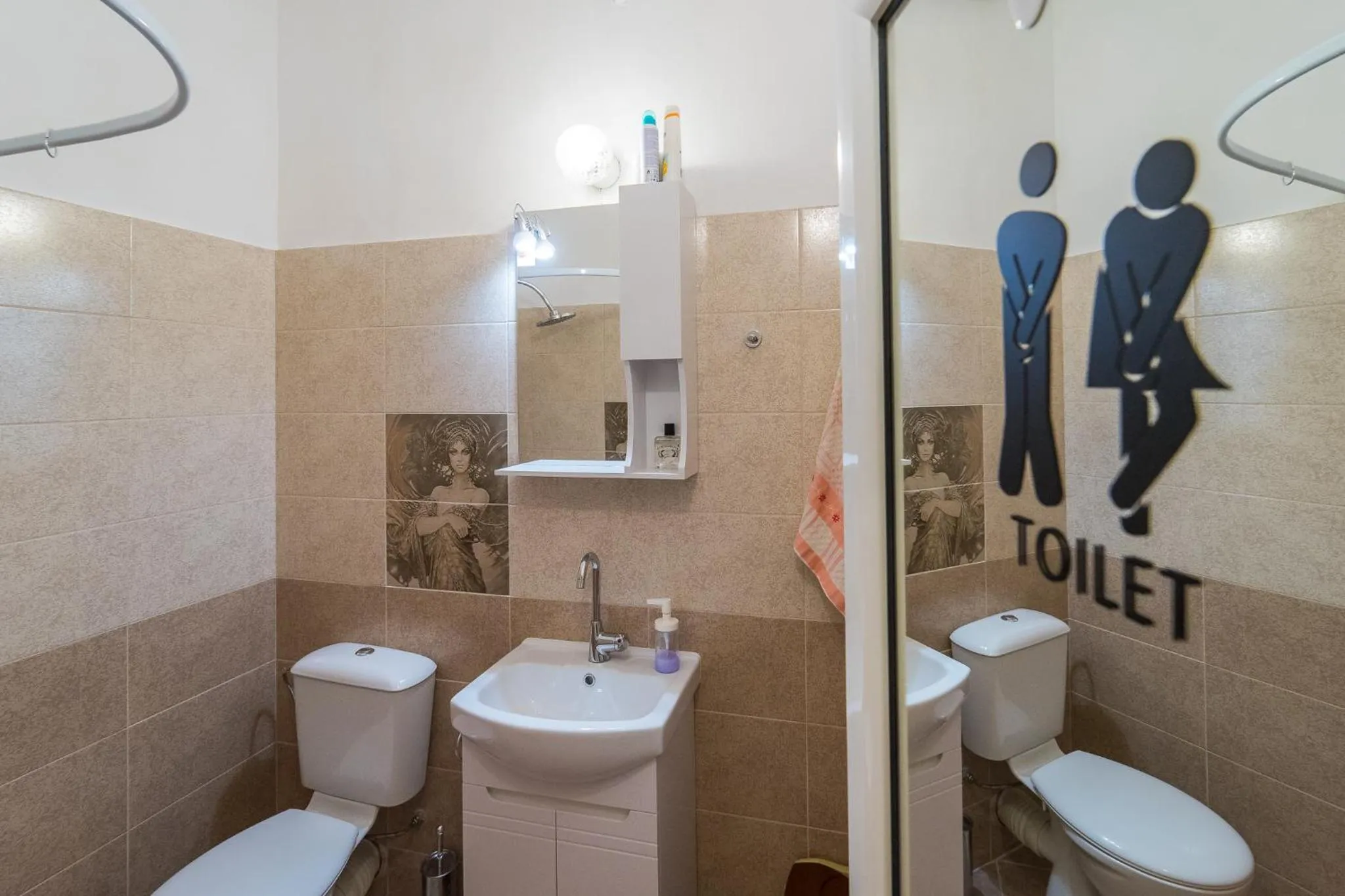Toilet in Pijama Hostel