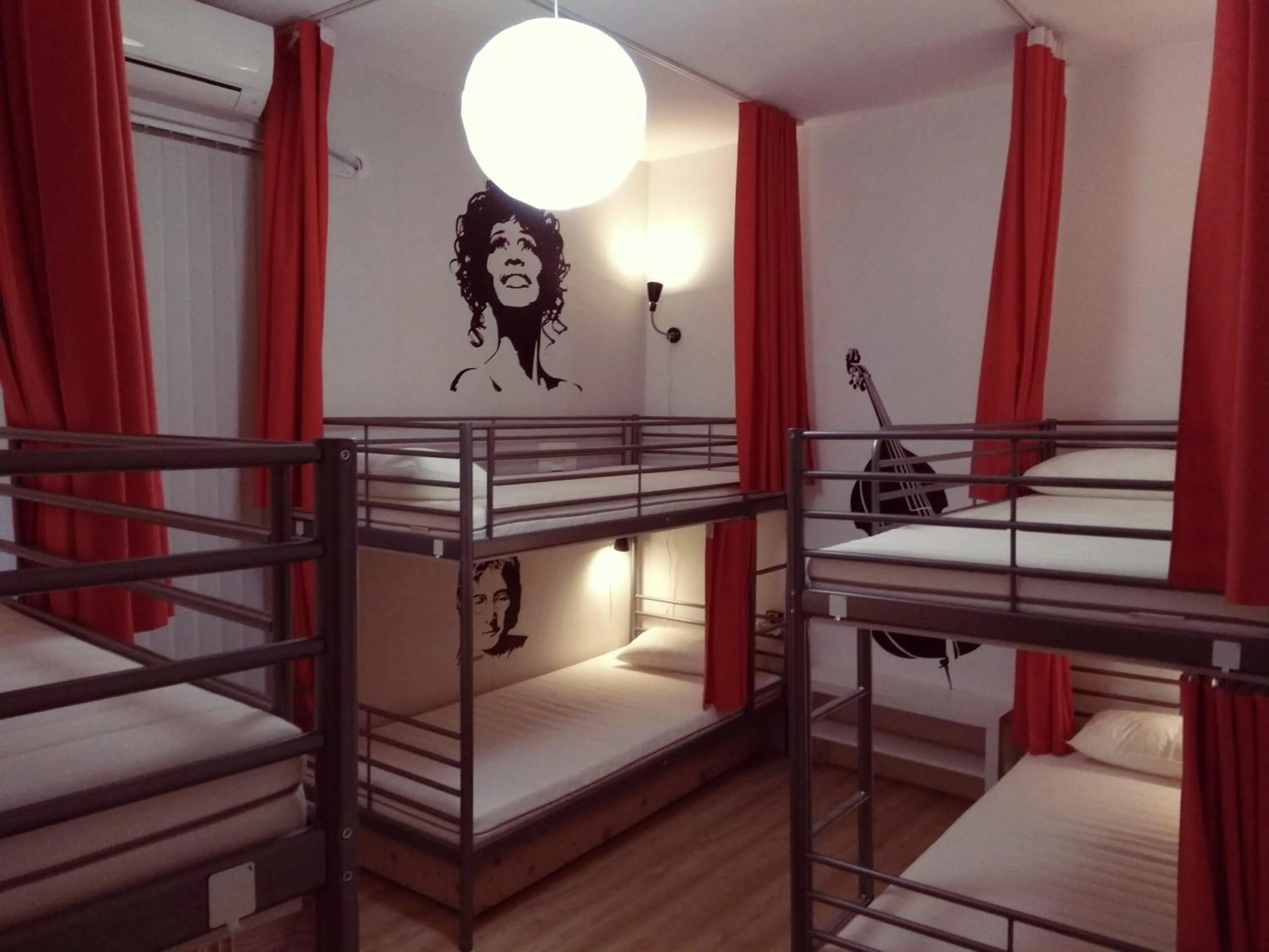 Decorative detail, Bed in Pijama Hostel