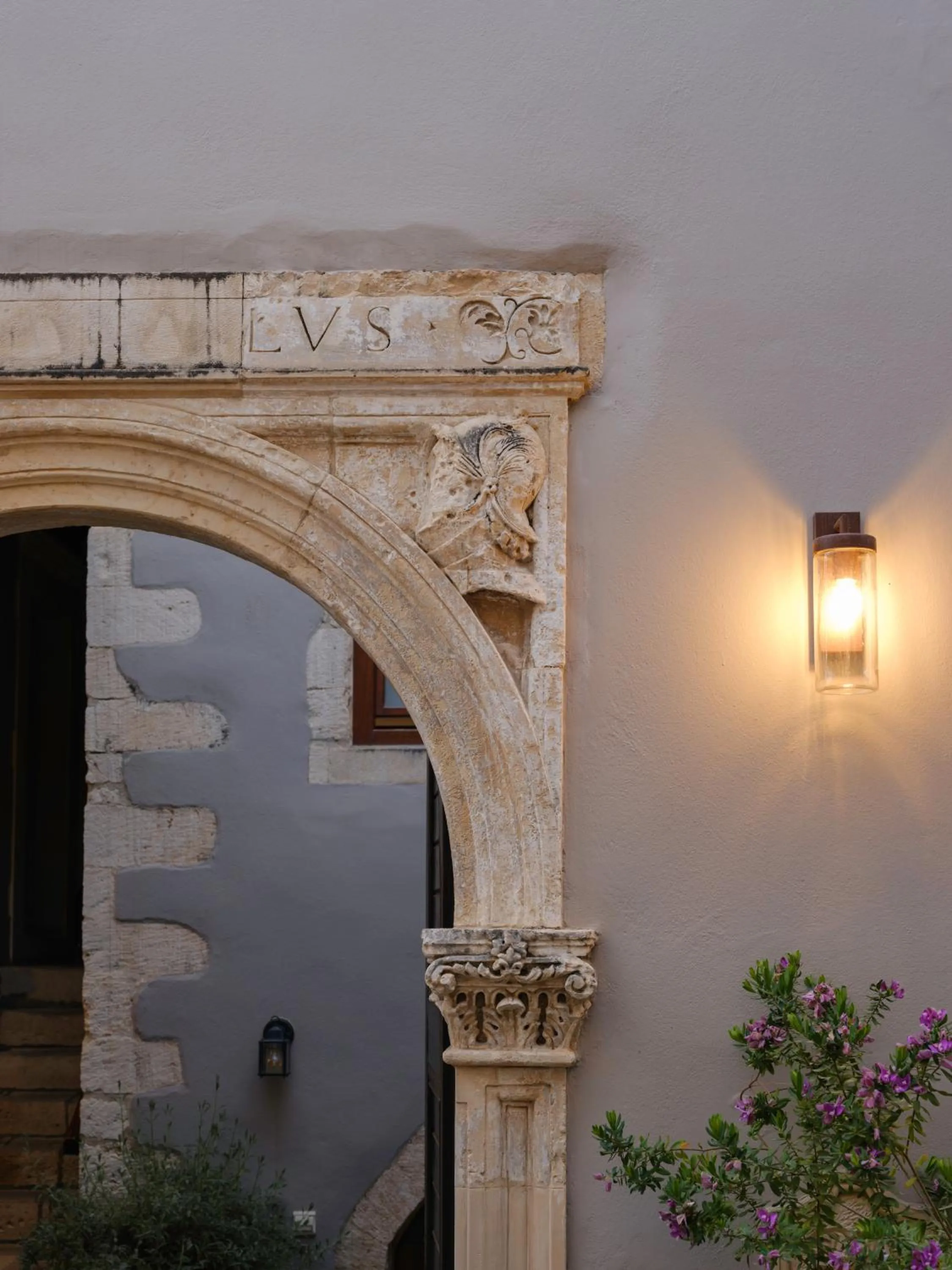 Facade/entrance in Casa Dei Delfini