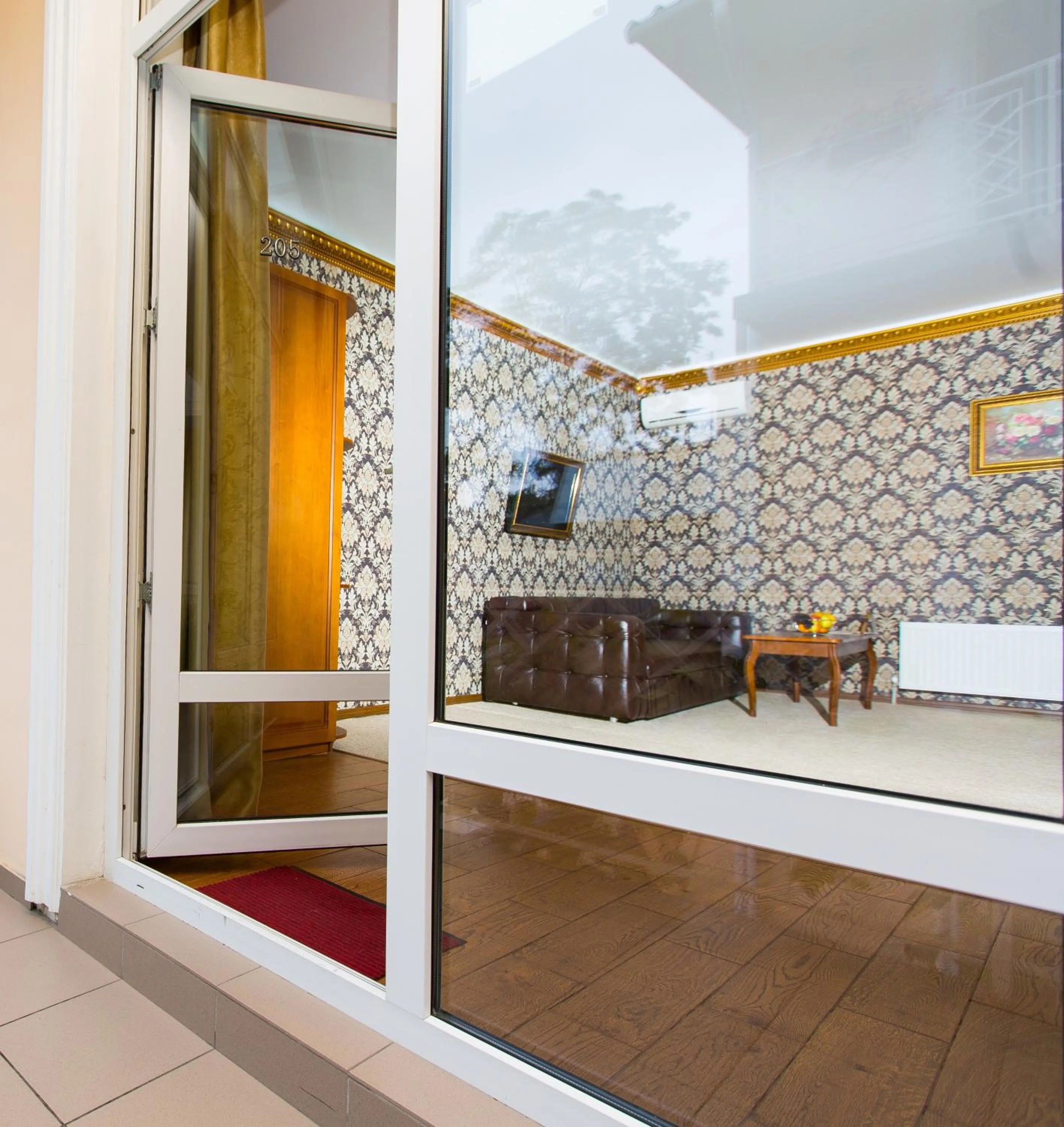 TV and multimedia in Apart Hotel Clumba