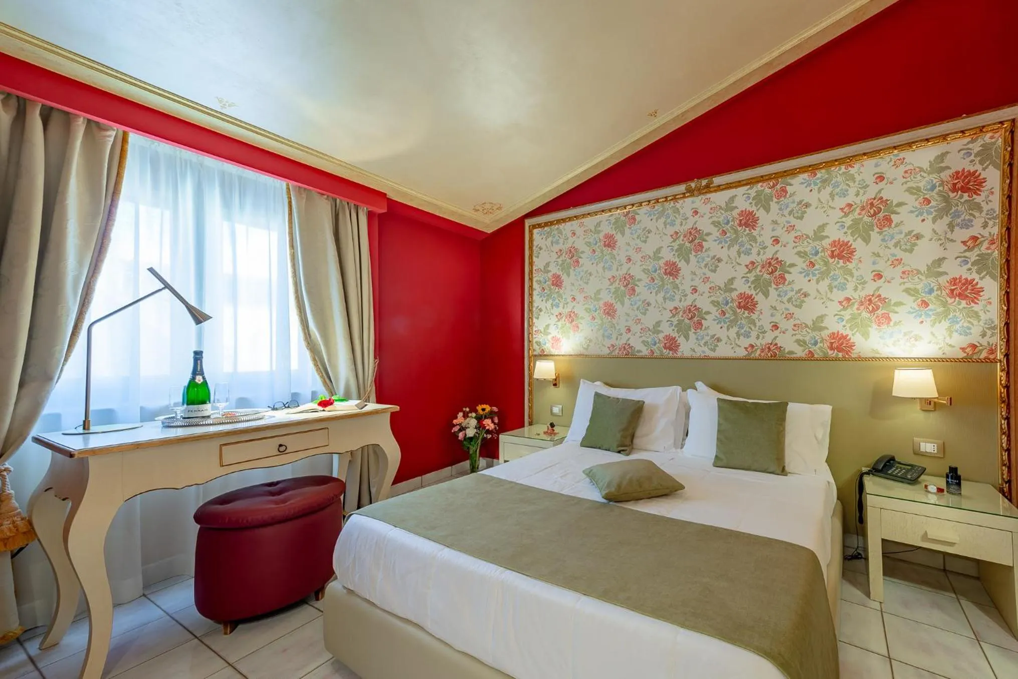 Bedroom, Bed in Fazio Rooms