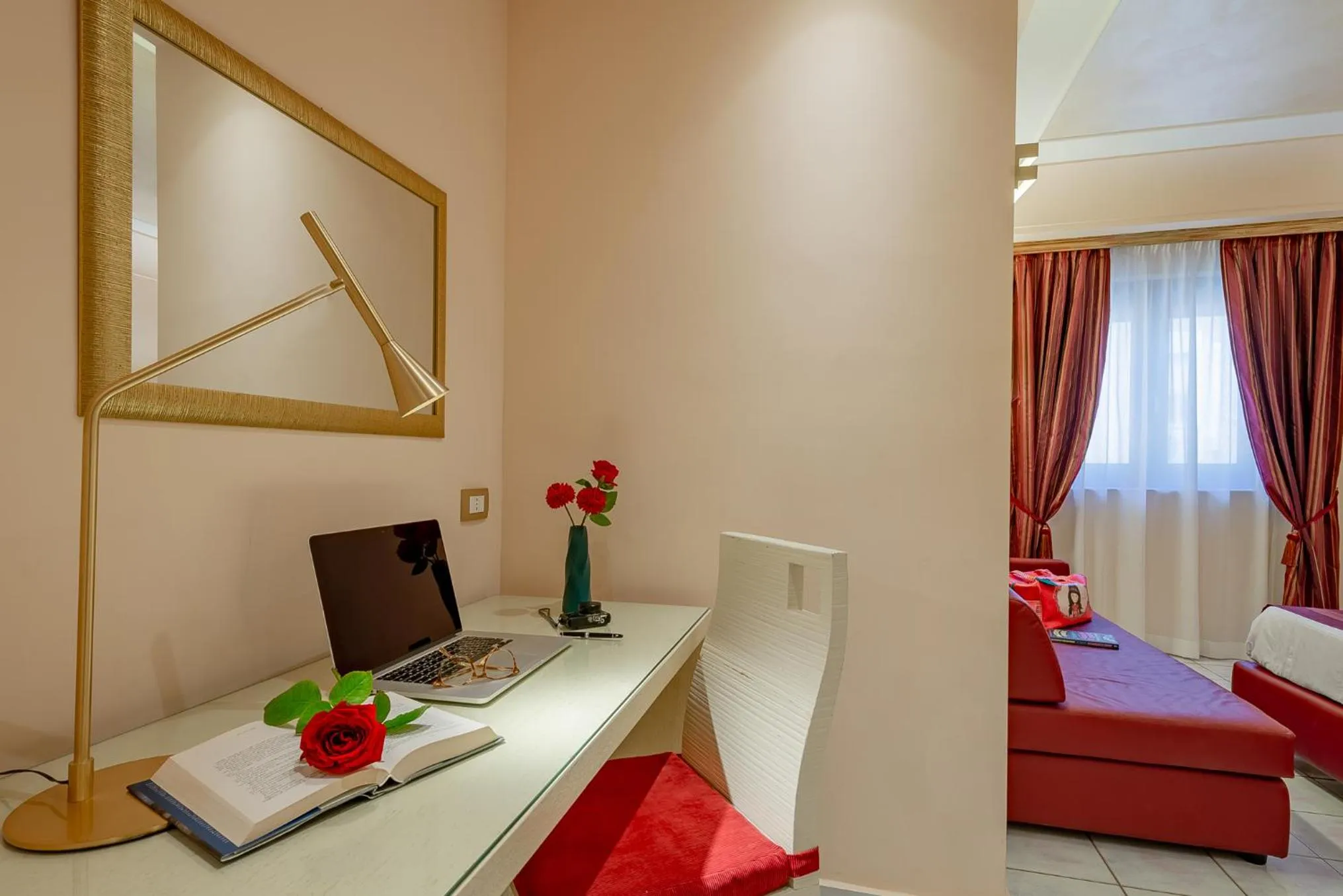 Bedroom, Bed in Fazio Rooms