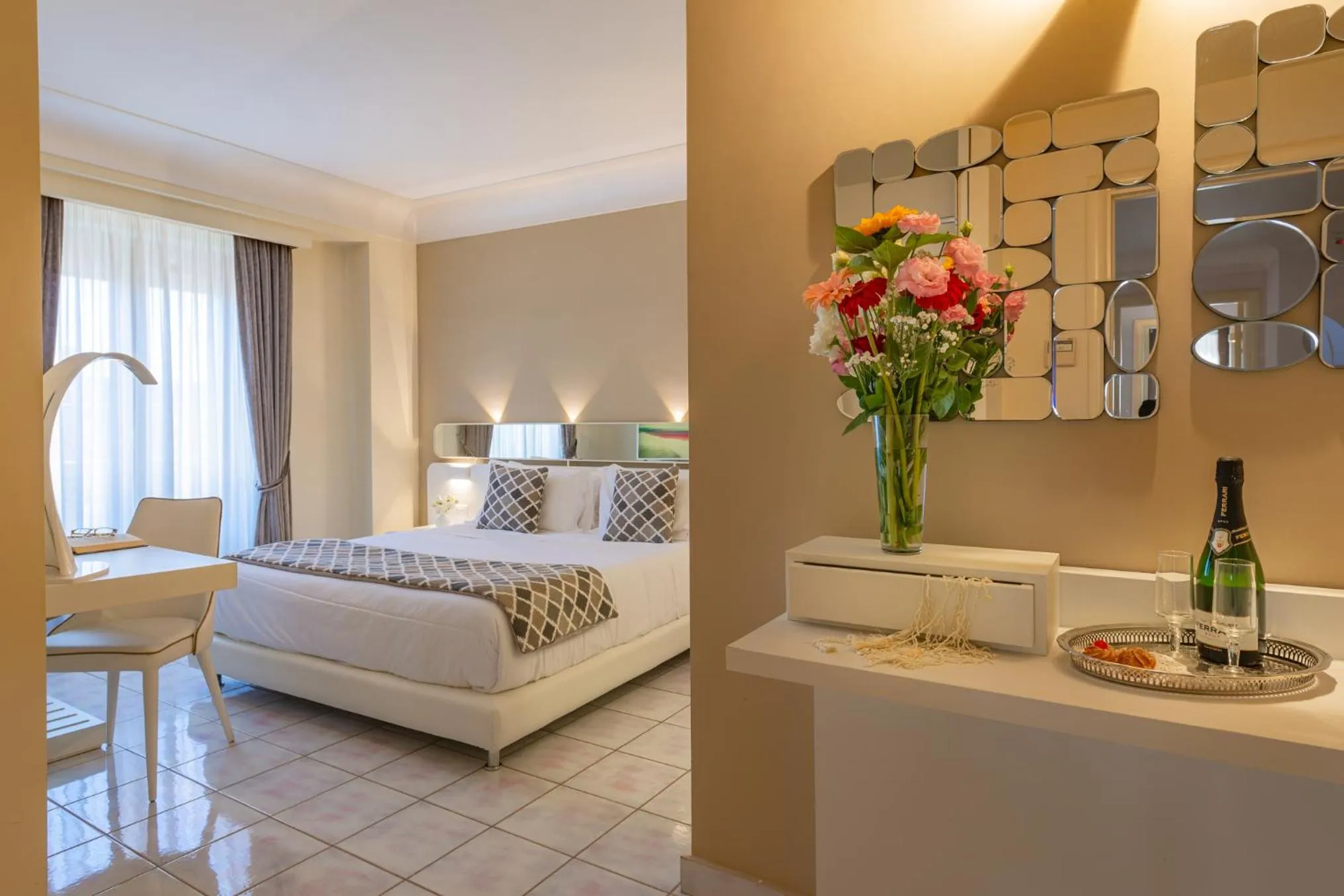 Bedroom, Bed in Fazio Rooms