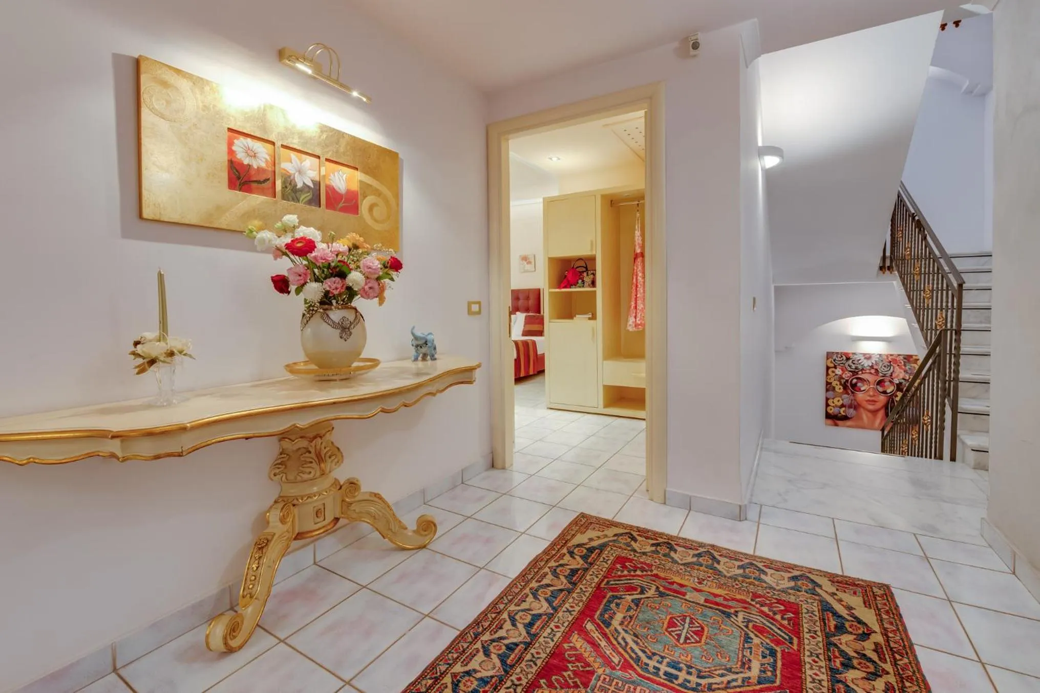 Living room in Fazio Rooms