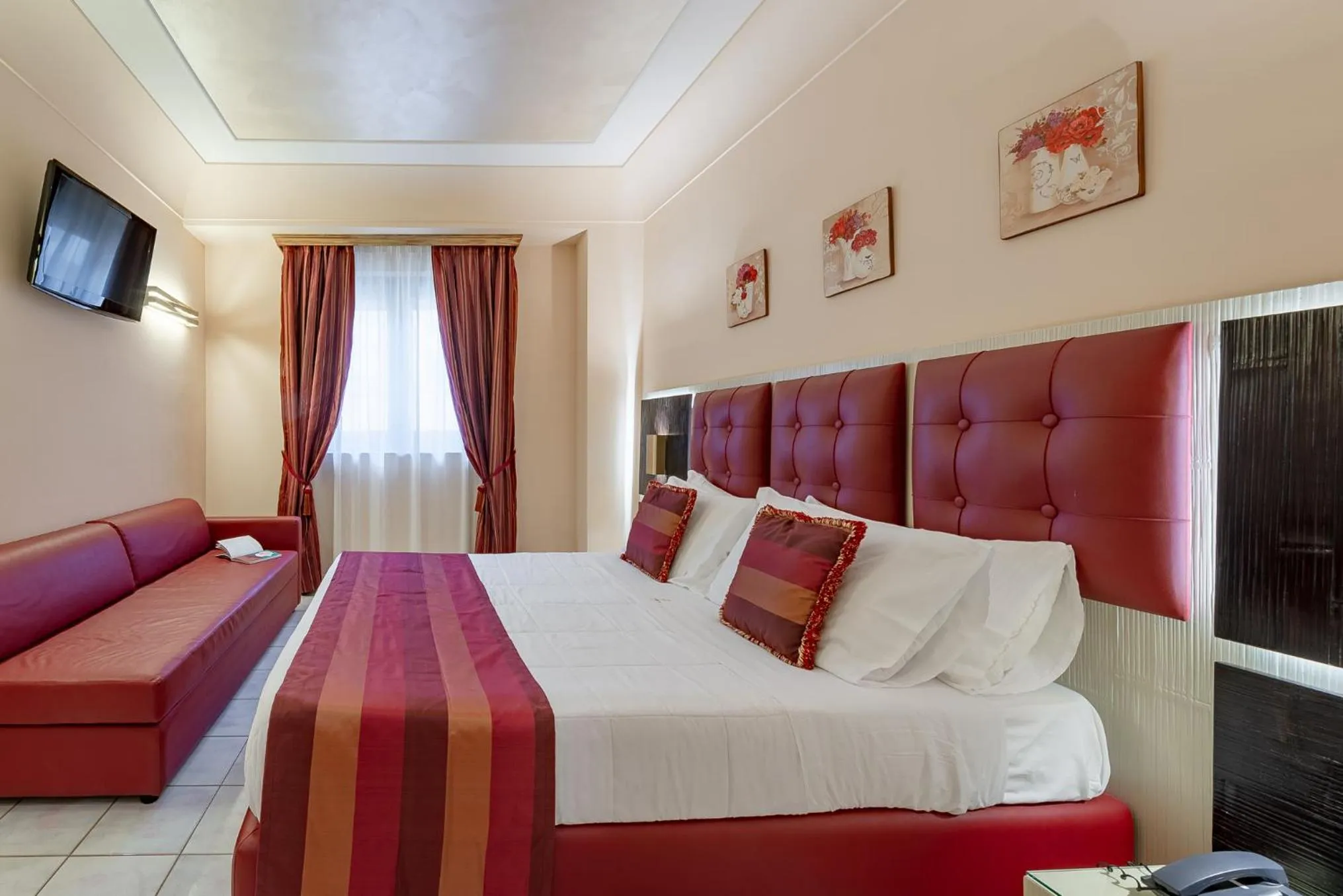 Bedroom, Bed in Fazio Rooms