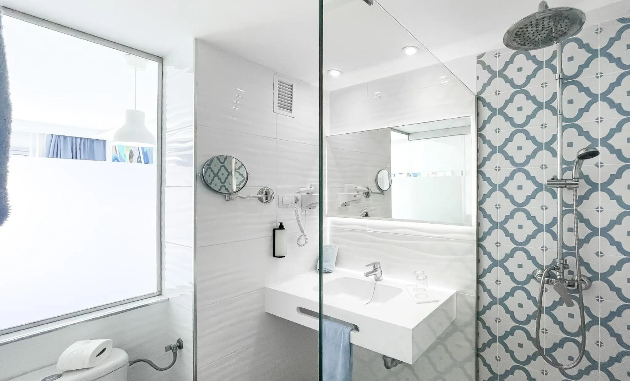 Shower in Corralejo Surfing Colors Hotel&Apartments