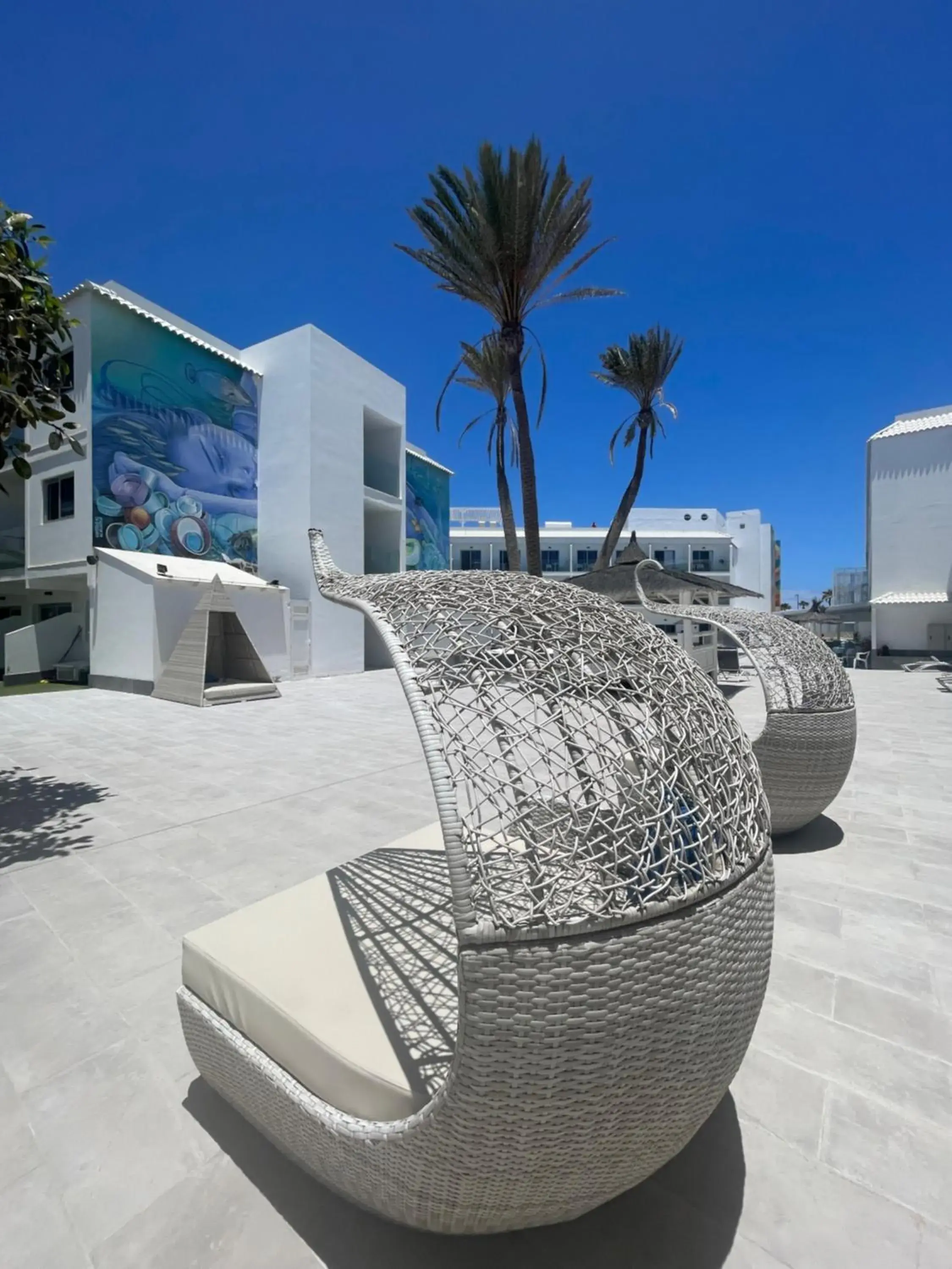 Property building in Corralejo Surfing Colors Hotel&Apartments Property building in Corralejo Surfing Colors Hotel&Apartments