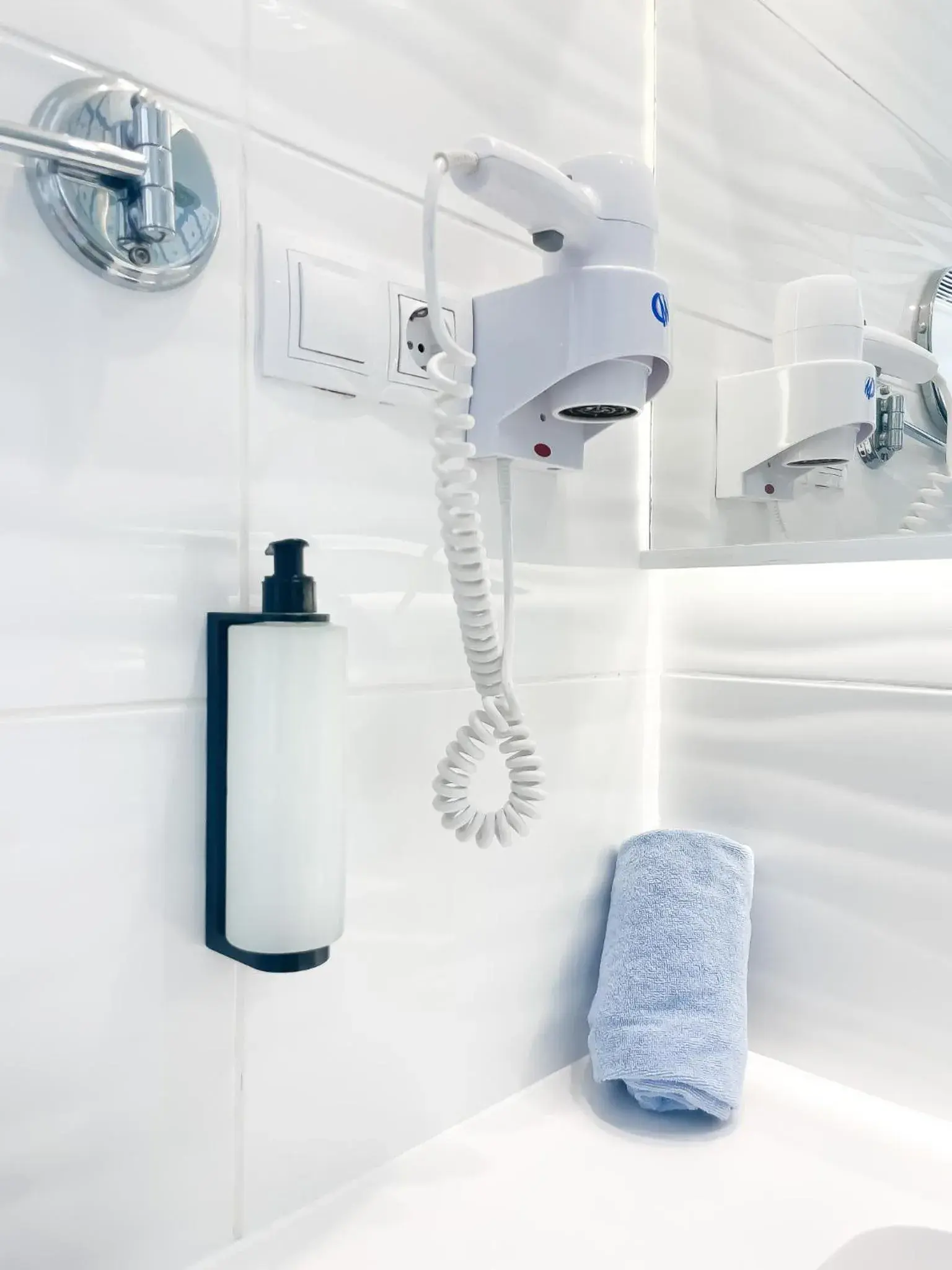 Bathroom in Corralejo Surfing Colors Hotel&Apartments Bathroom in Corralejo Surfing Colors Hotel&Apartments