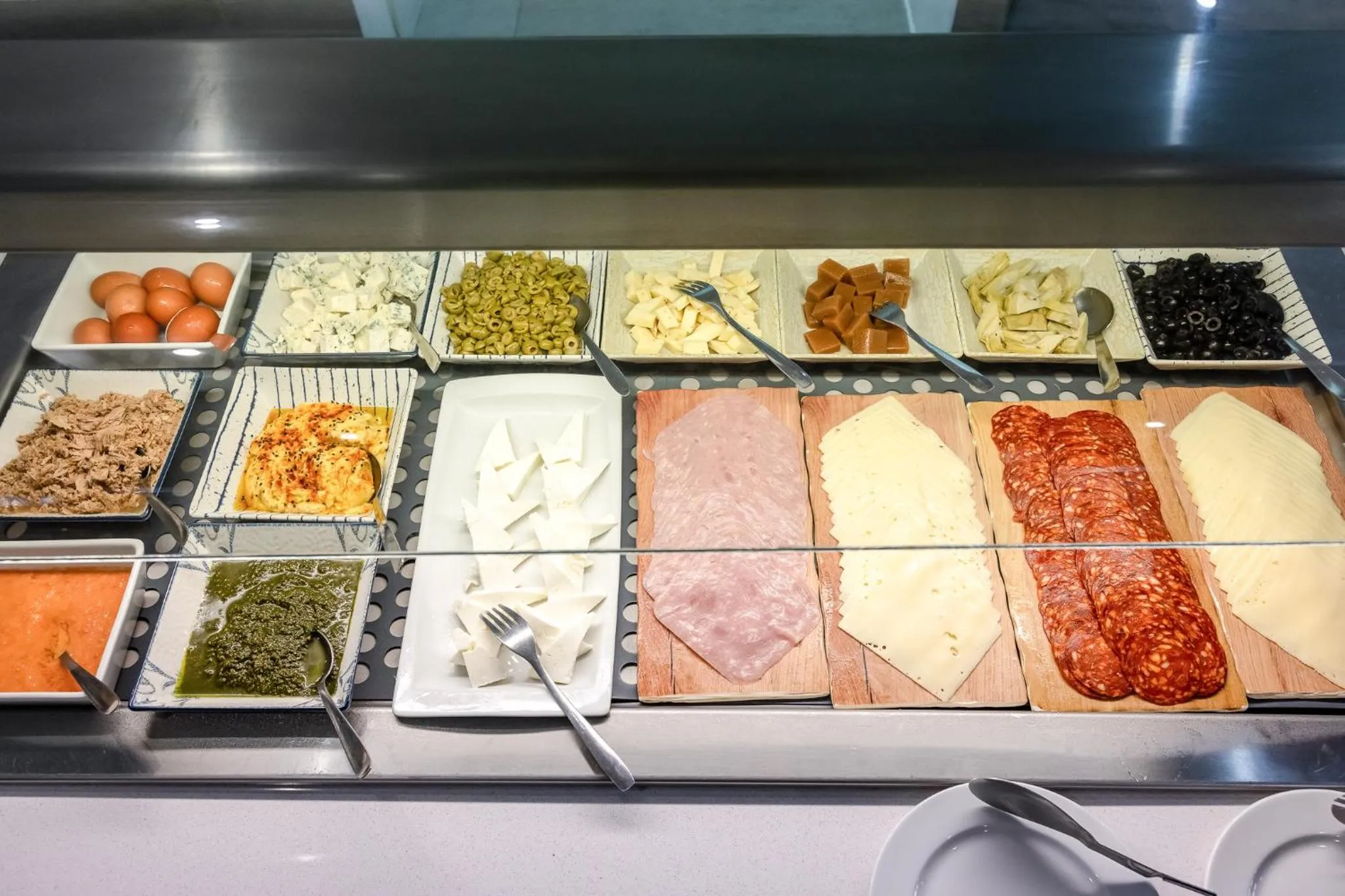 Buffet breakfast in Corralejo Surfing Colors Hotel&Apartments