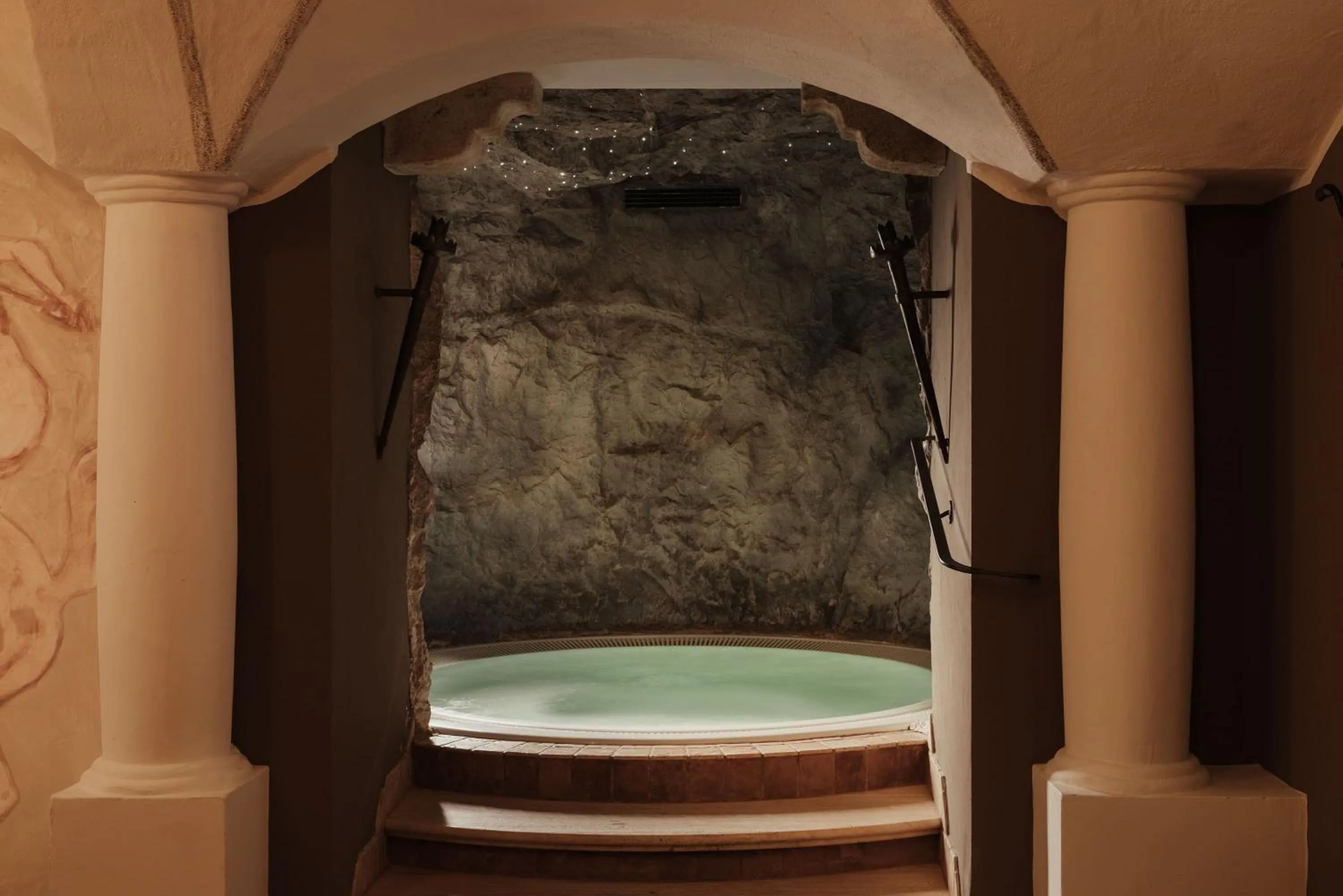 Hot Tub in Hotel Genziana