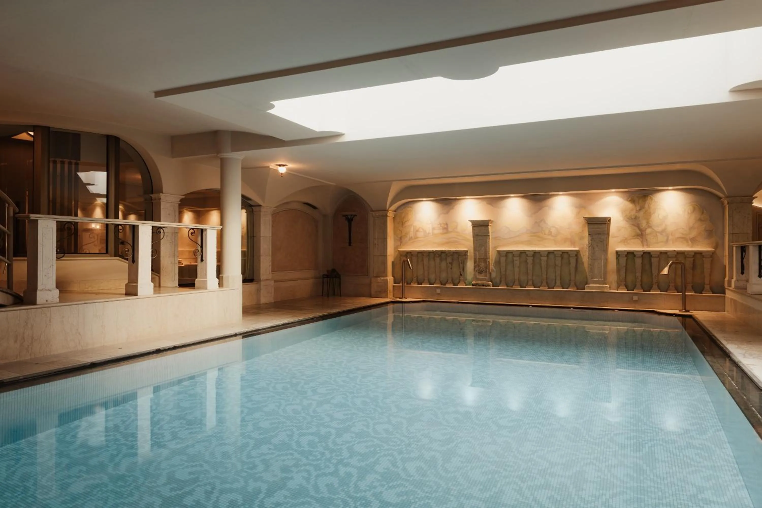 Swimming pool in Hotel Genziana