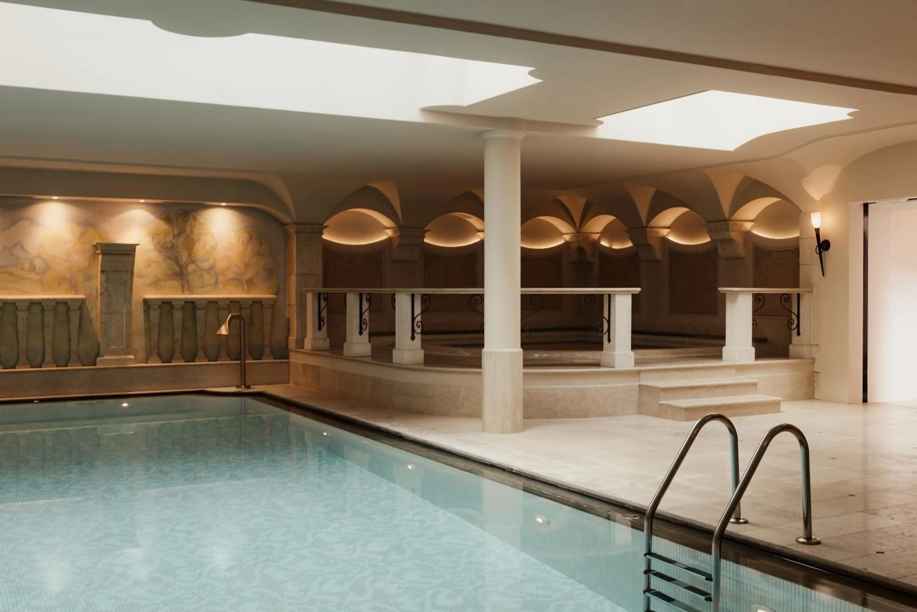 Swimming pool in Hotel Genziana