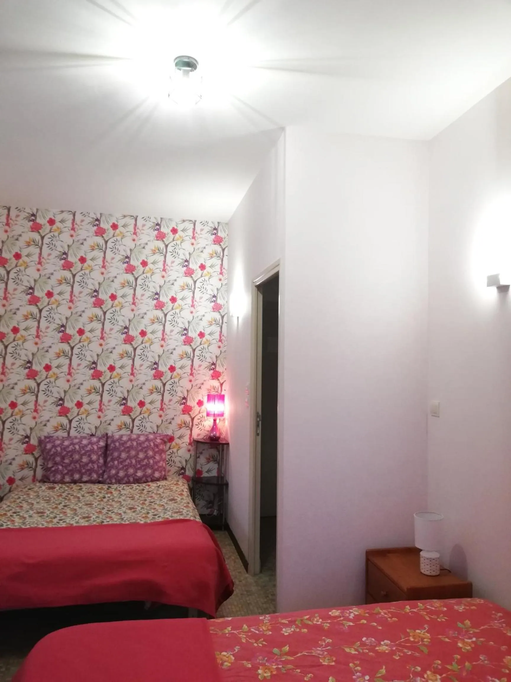 Bed in Du coq à l'âme