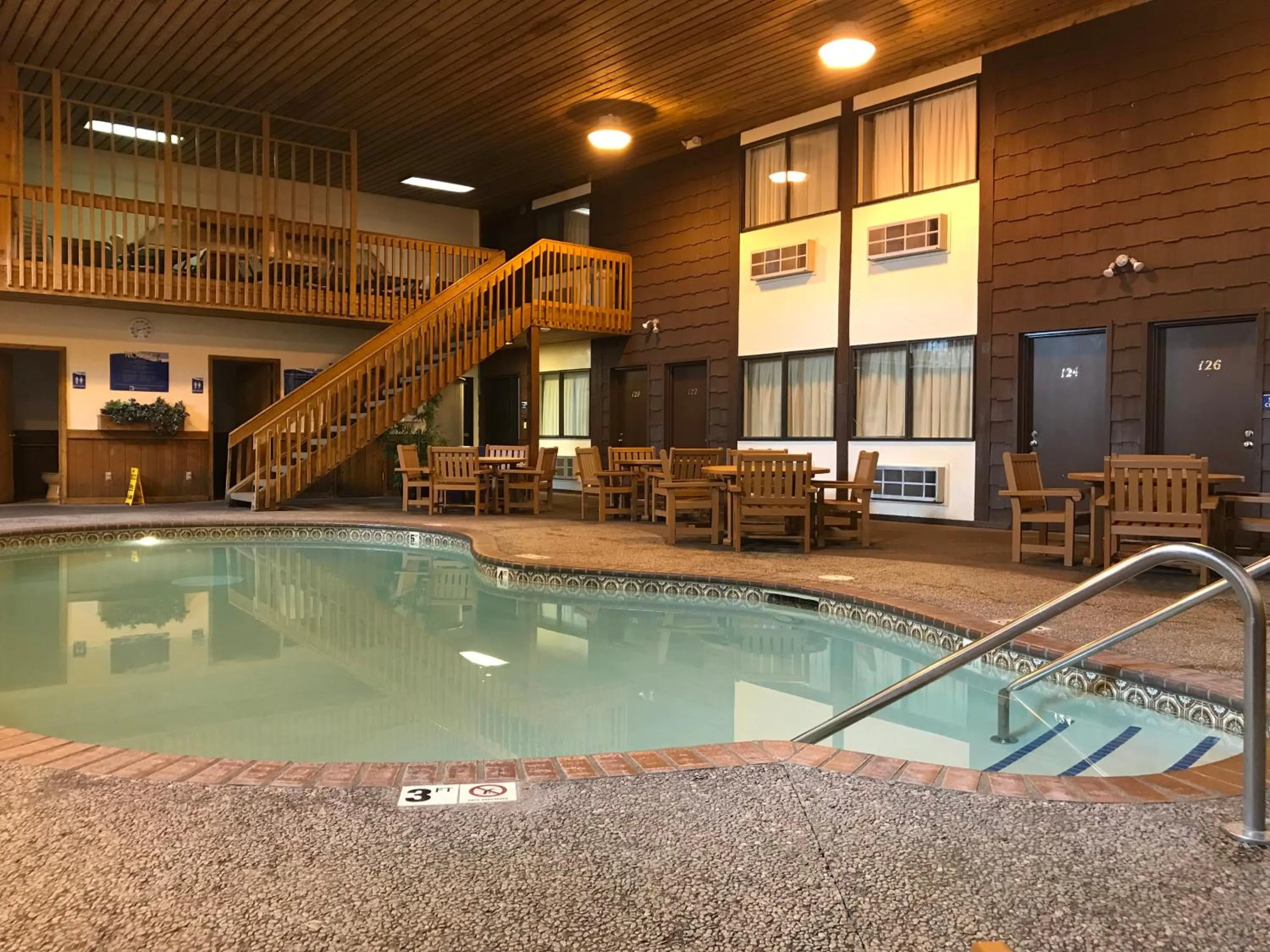 Swimming pool in Superior & Sage Hotel