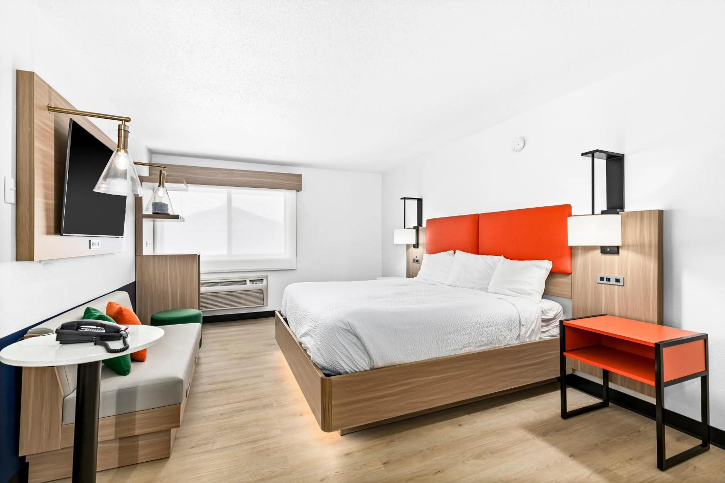 Superior & Sage Hotel