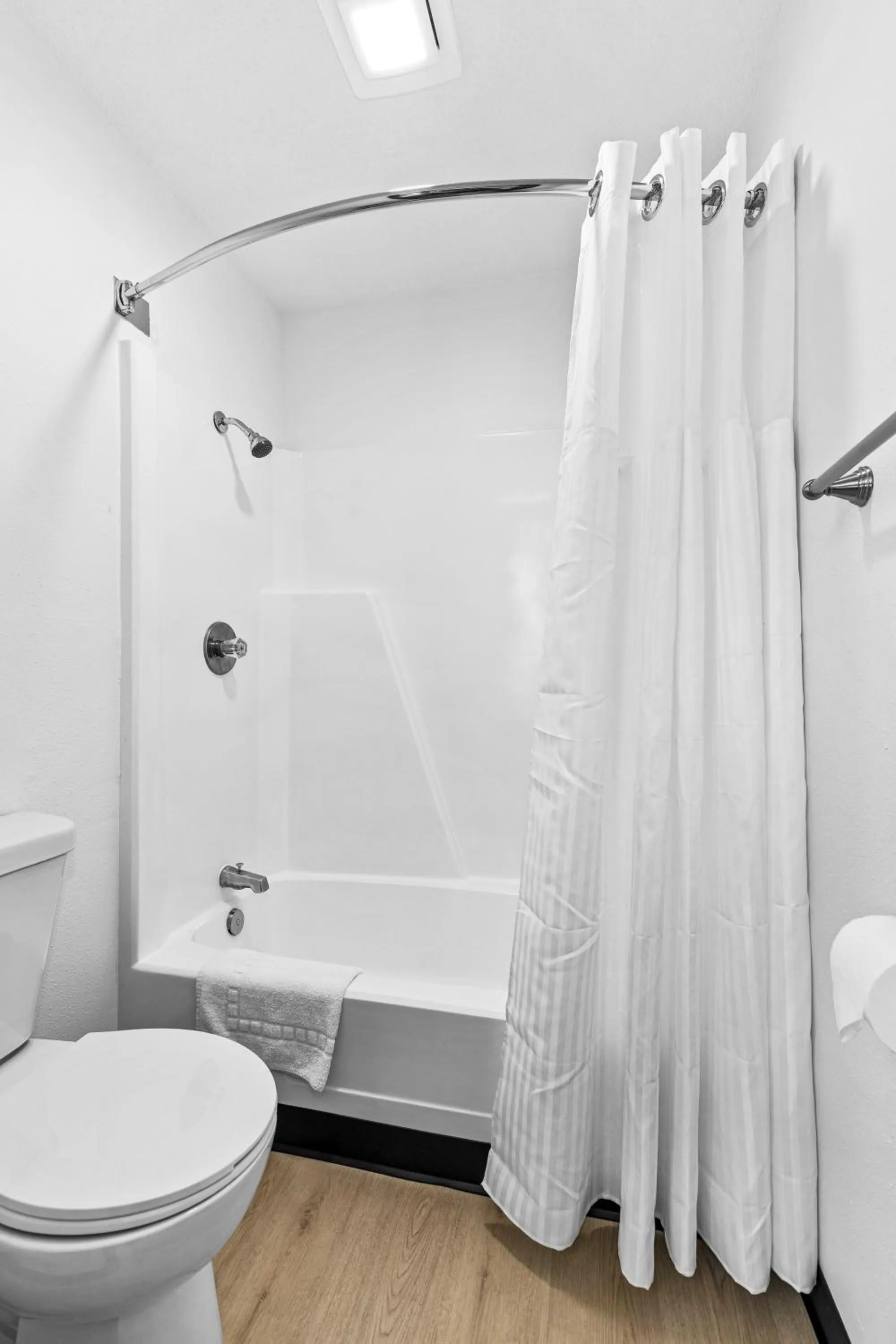 Toilet in Superior & Sage Hotel