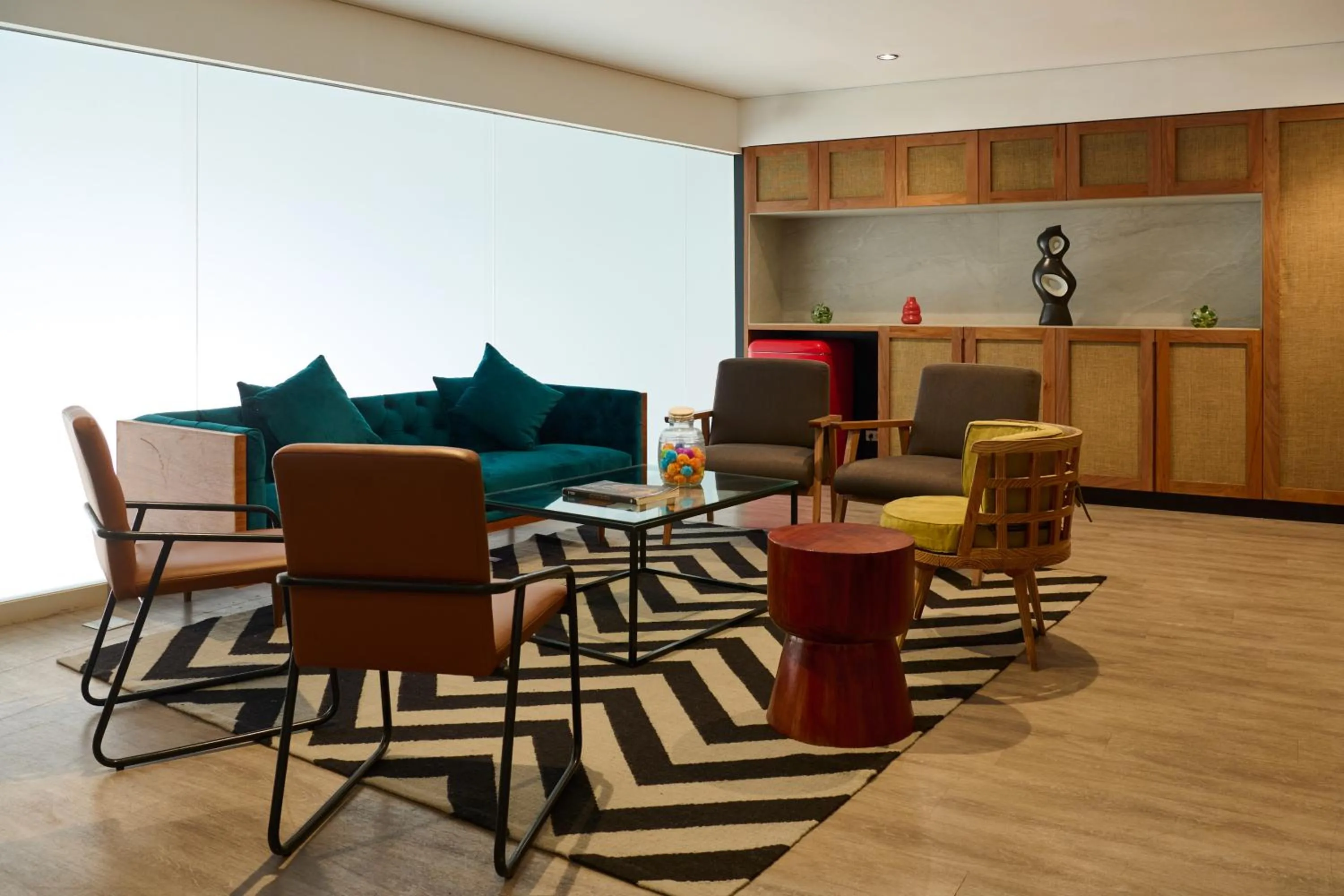 Living room in INNSiDE by Meliá Lima Miraflores