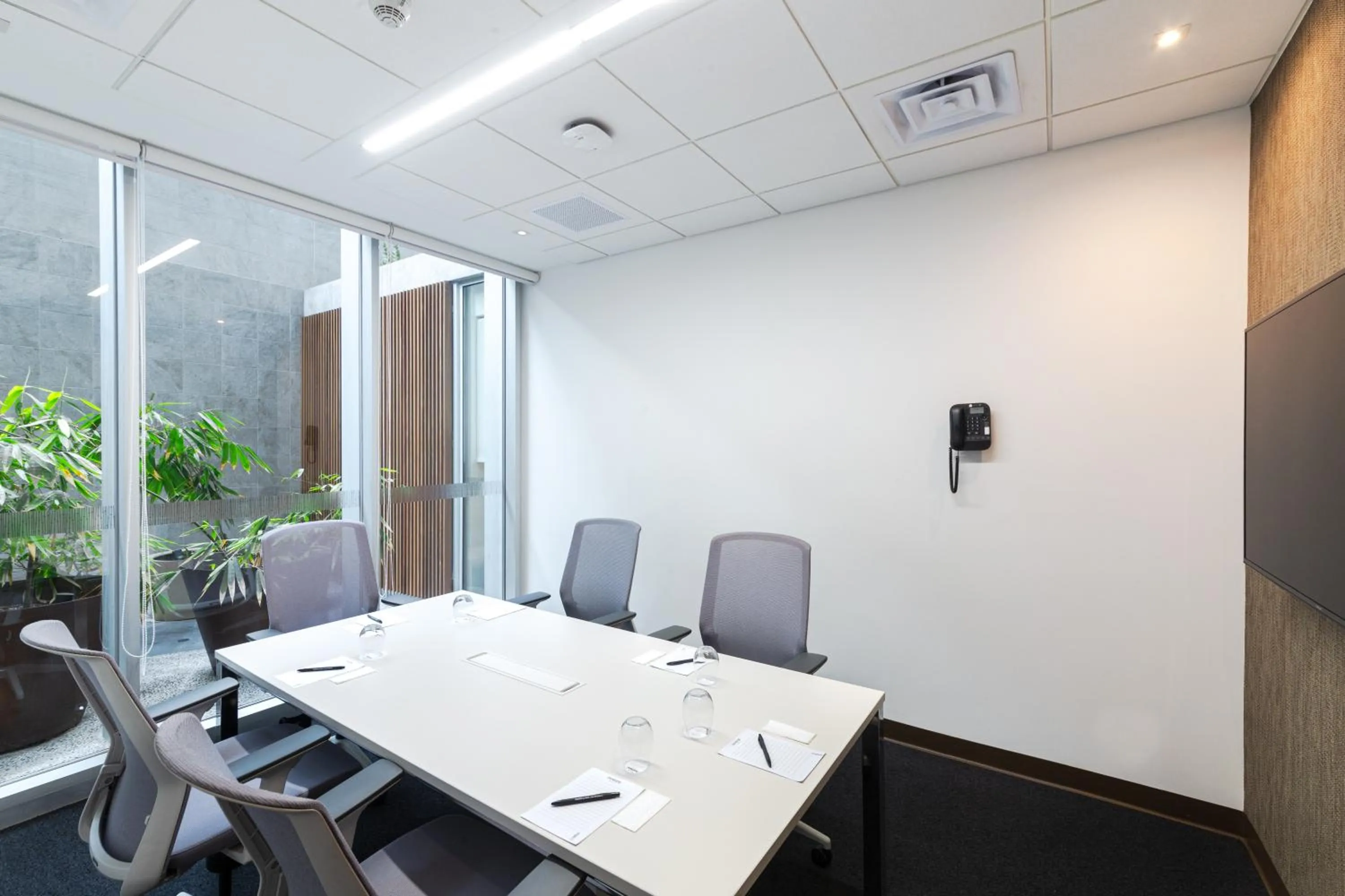 Meeting/conference room in INNSiDE by Meliá Lima Miraflores