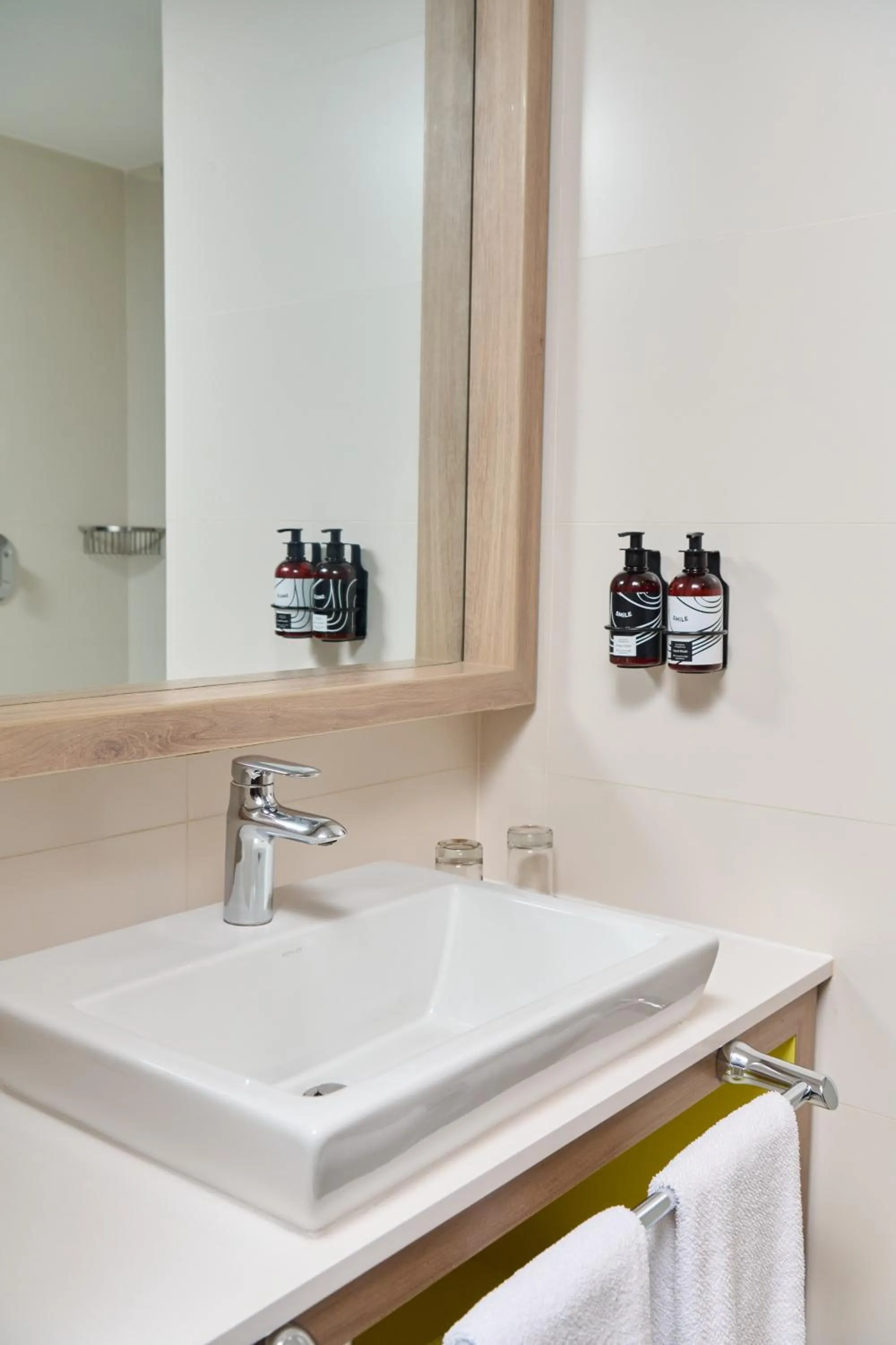 Bathroom in INNSiDE by Meliá Lima Miraflores