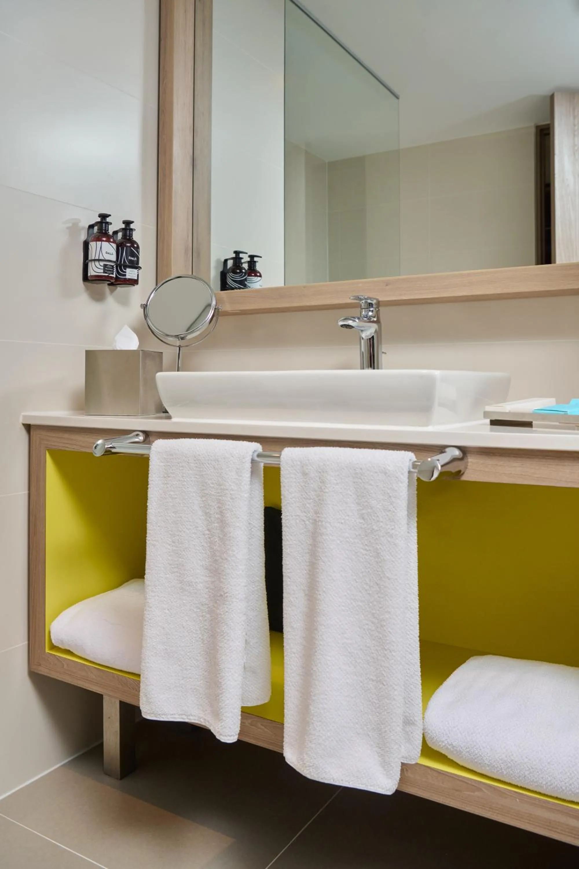 Bathroom in INNSiDE by Meliá Lima Miraflores