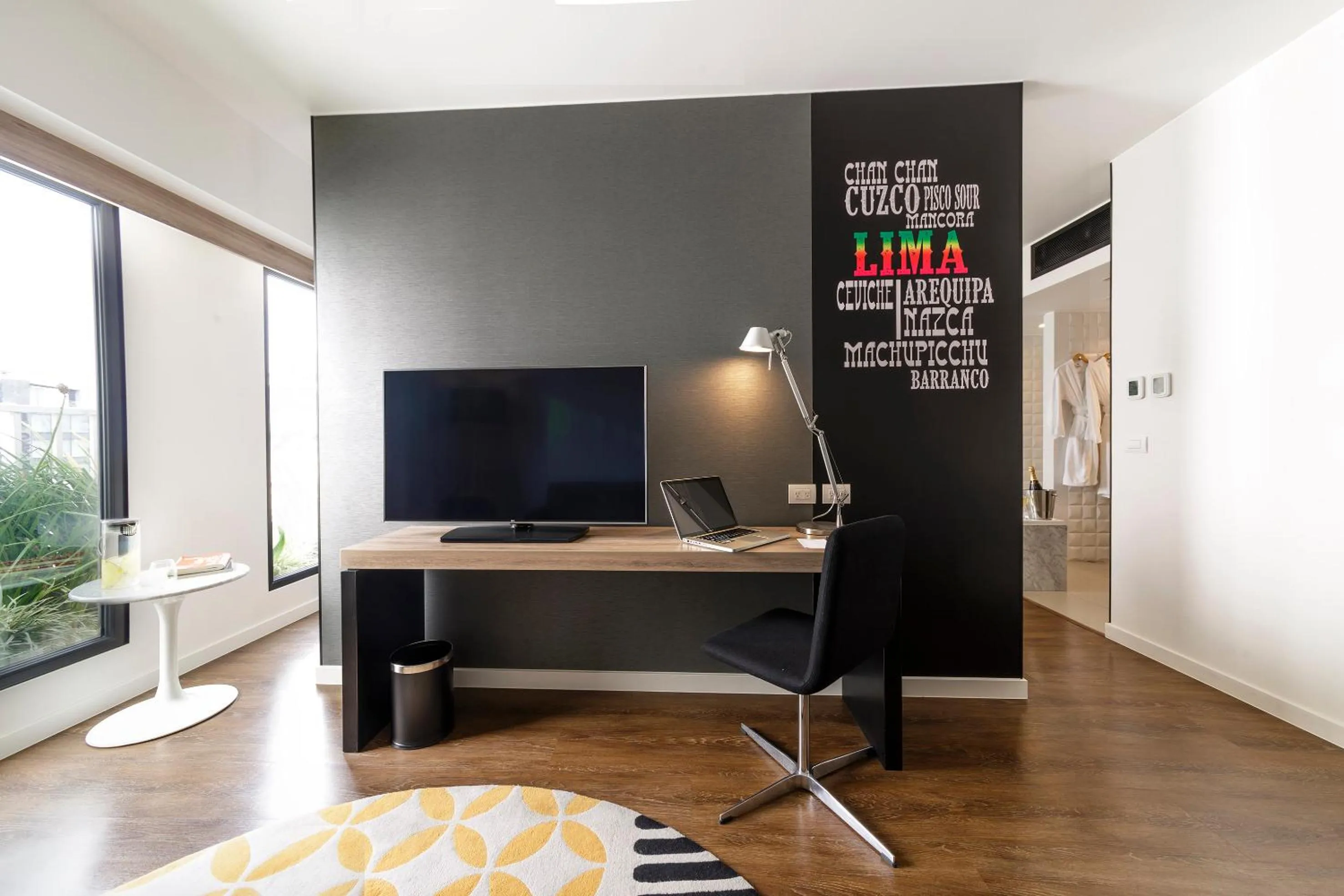 Communal lounge/ TV room in INNSiDE by Meliá Lima Miraflores