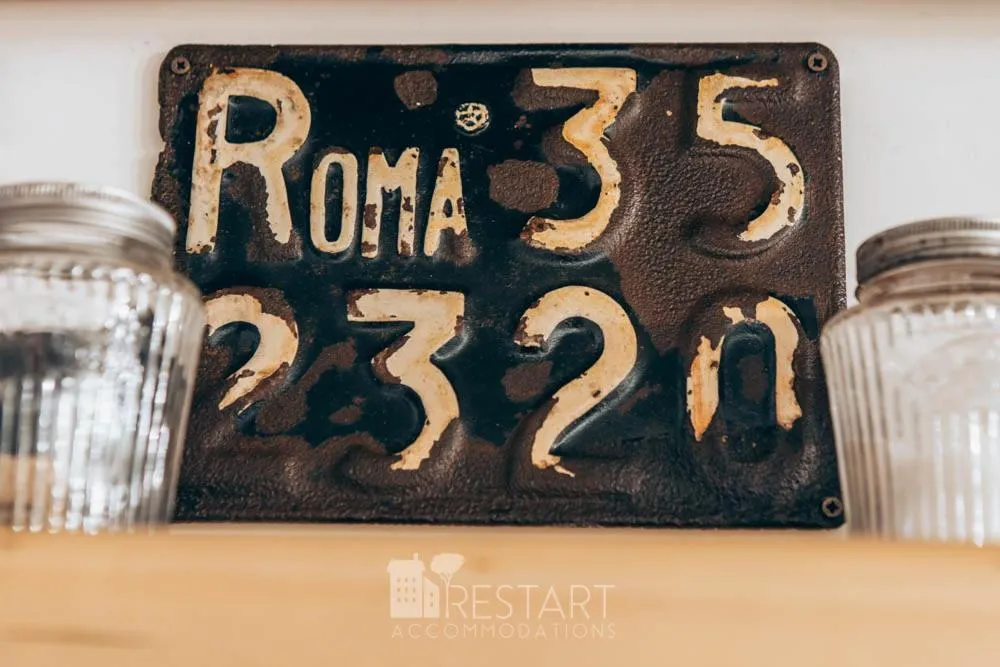 Decorative detail in Restart Accommodations Balestra