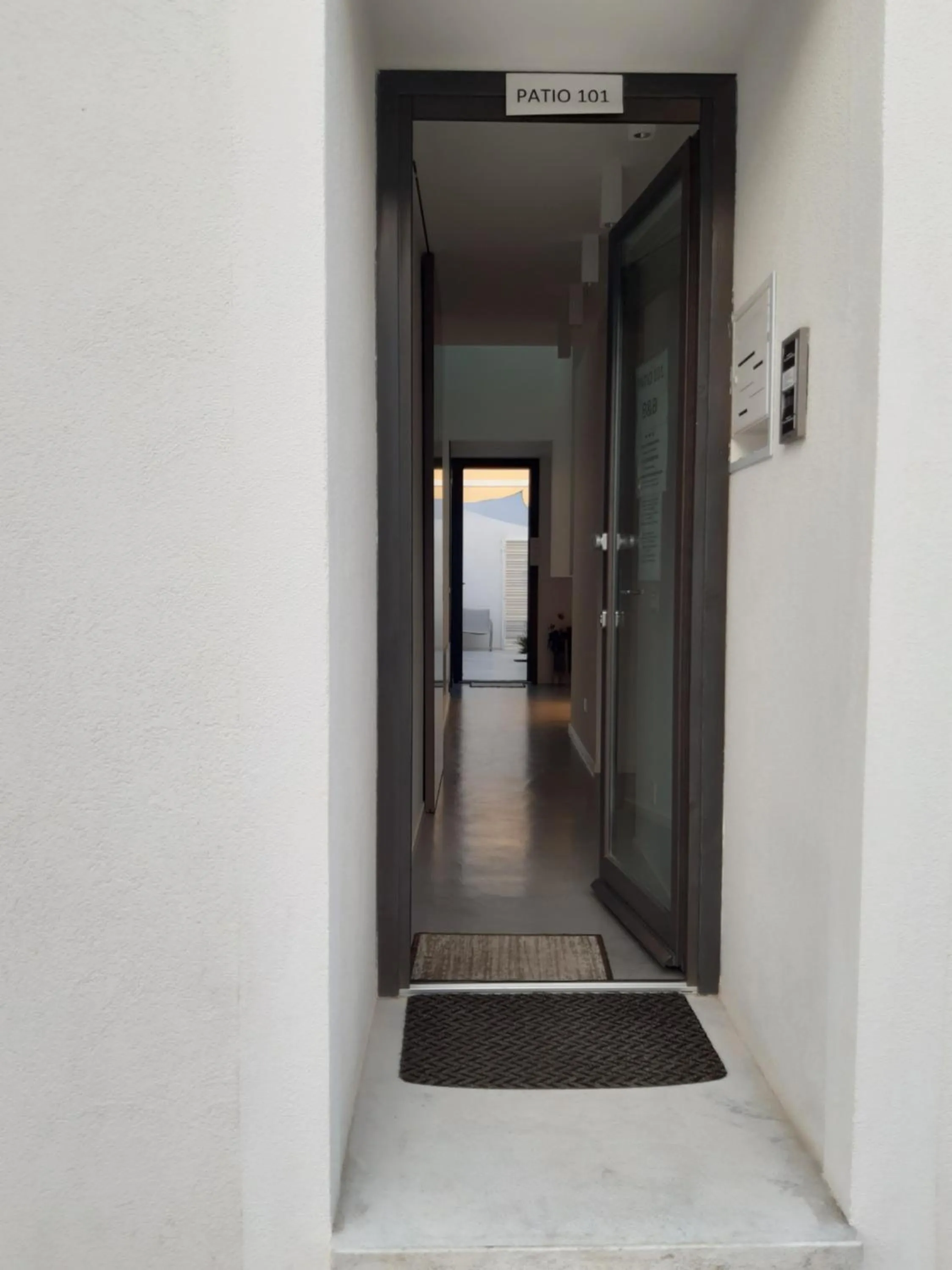 Facade/entrance in Patio 101 "Exclusive"