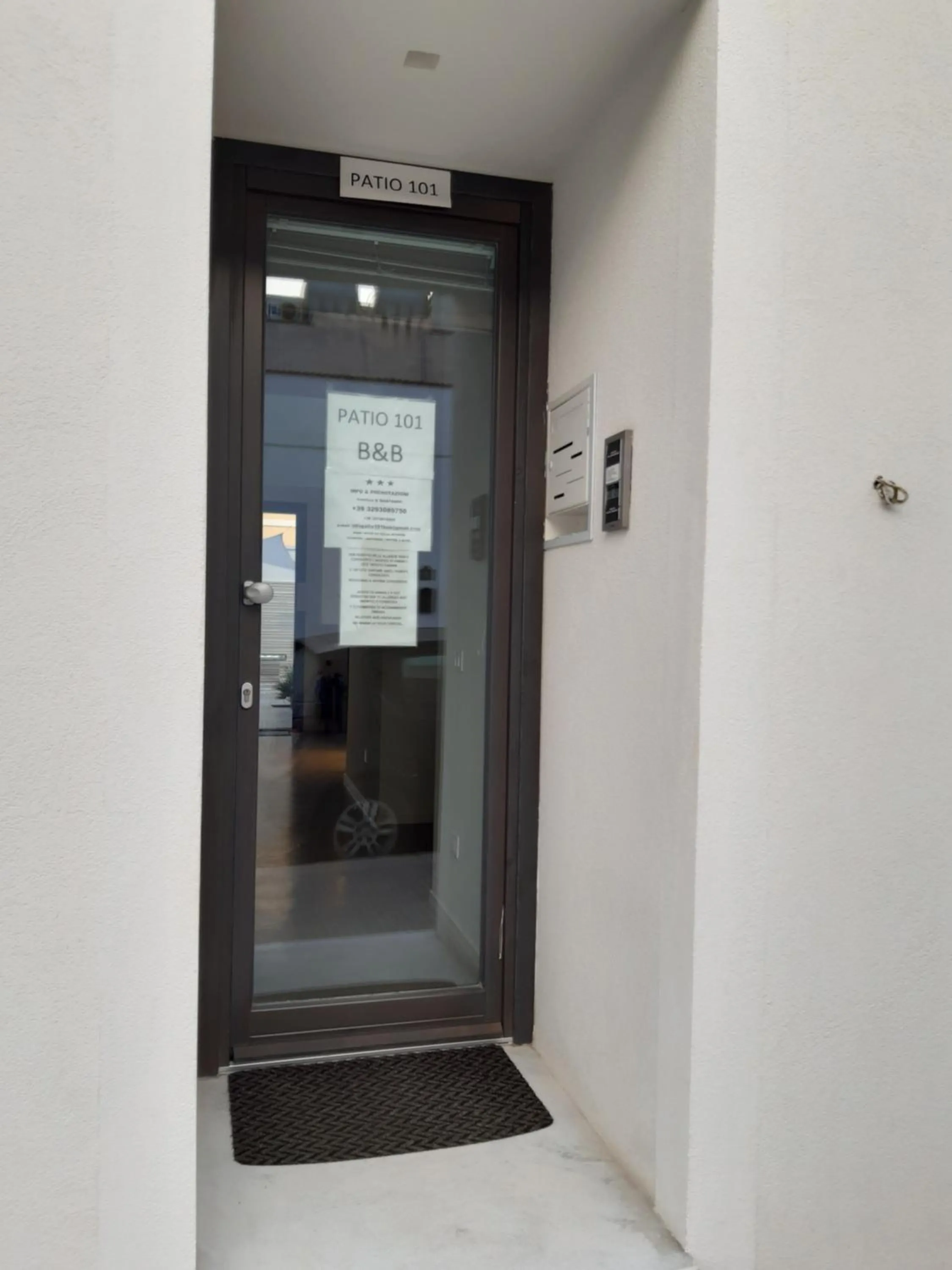 Facade/entrance in Patio 101 "Exclusive"