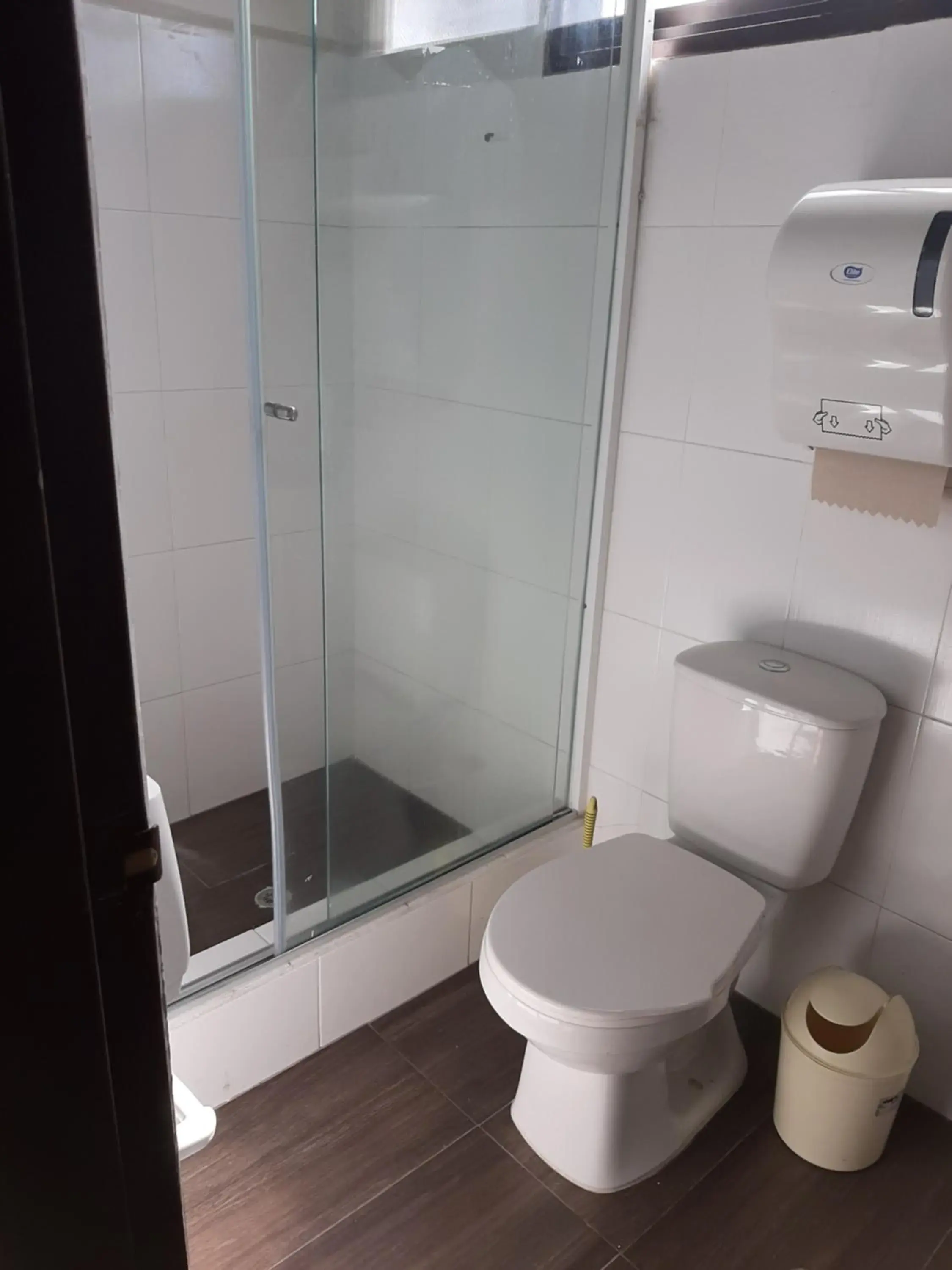 Deluxe Room - single occupancy in Les Balcons Hostel Deluxe Room - single occupancy in Les Balcons Hostel