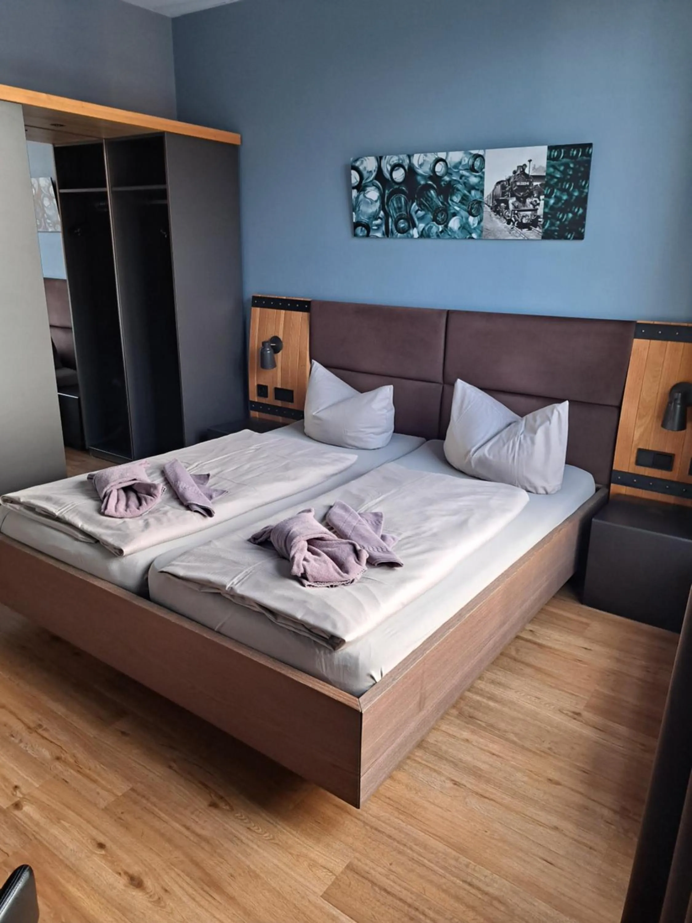 Photo of the whole room, Bed in Kühlungsborner Brauhaus