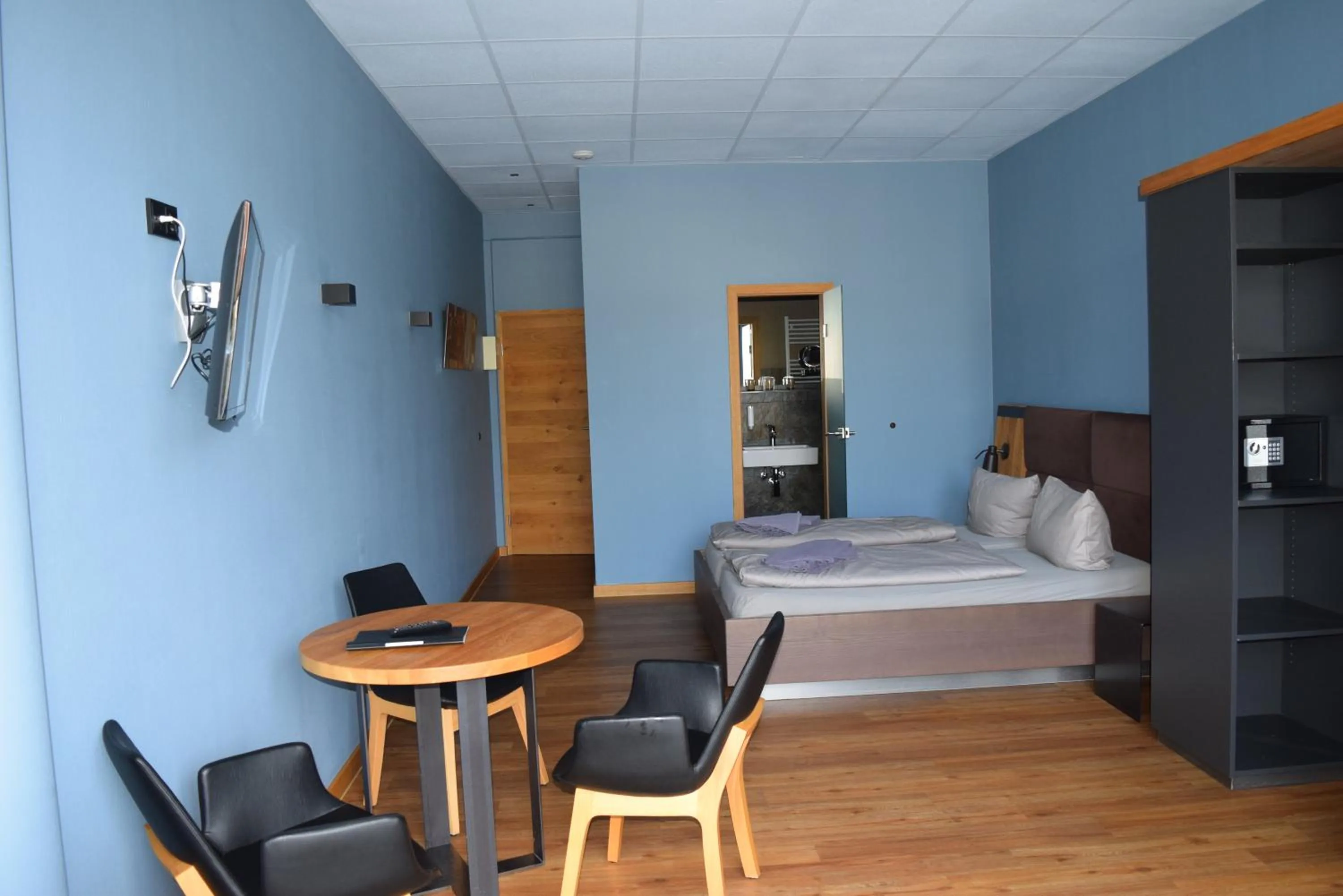 Photo of the whole room, Bed in Kühlungsborner Brauhaus