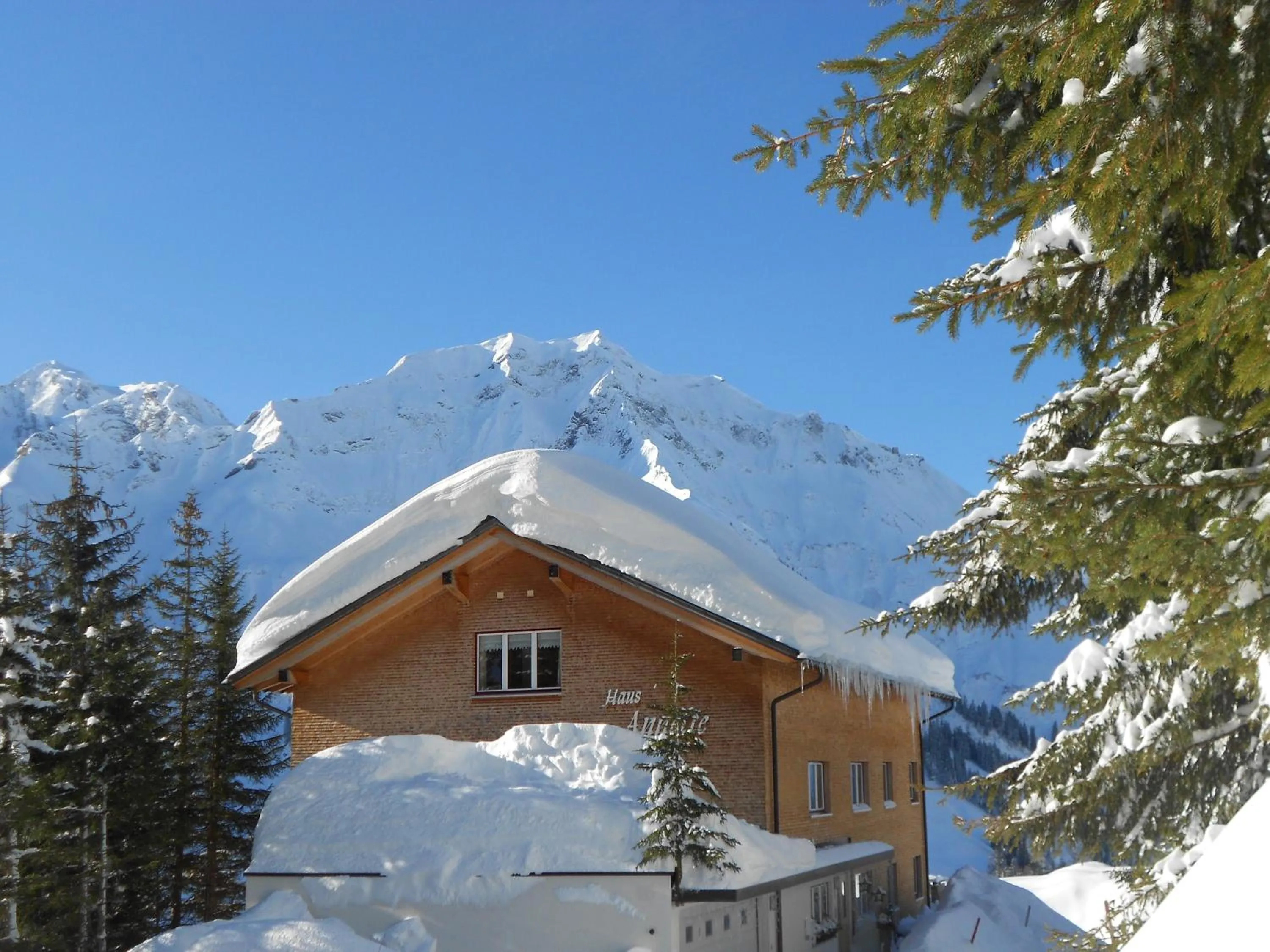 Property building in Haus Annette