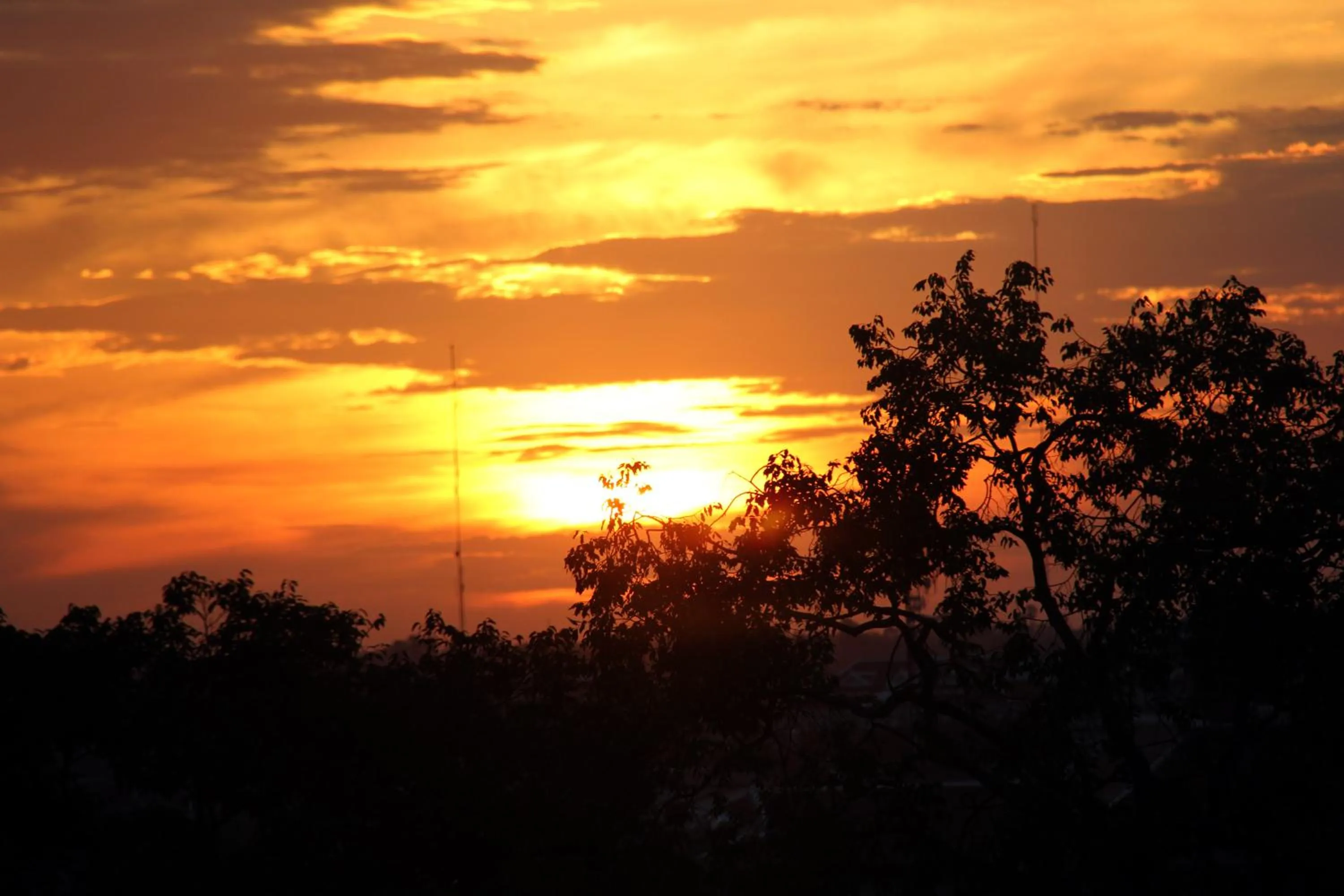 Sunset in City River Hotel