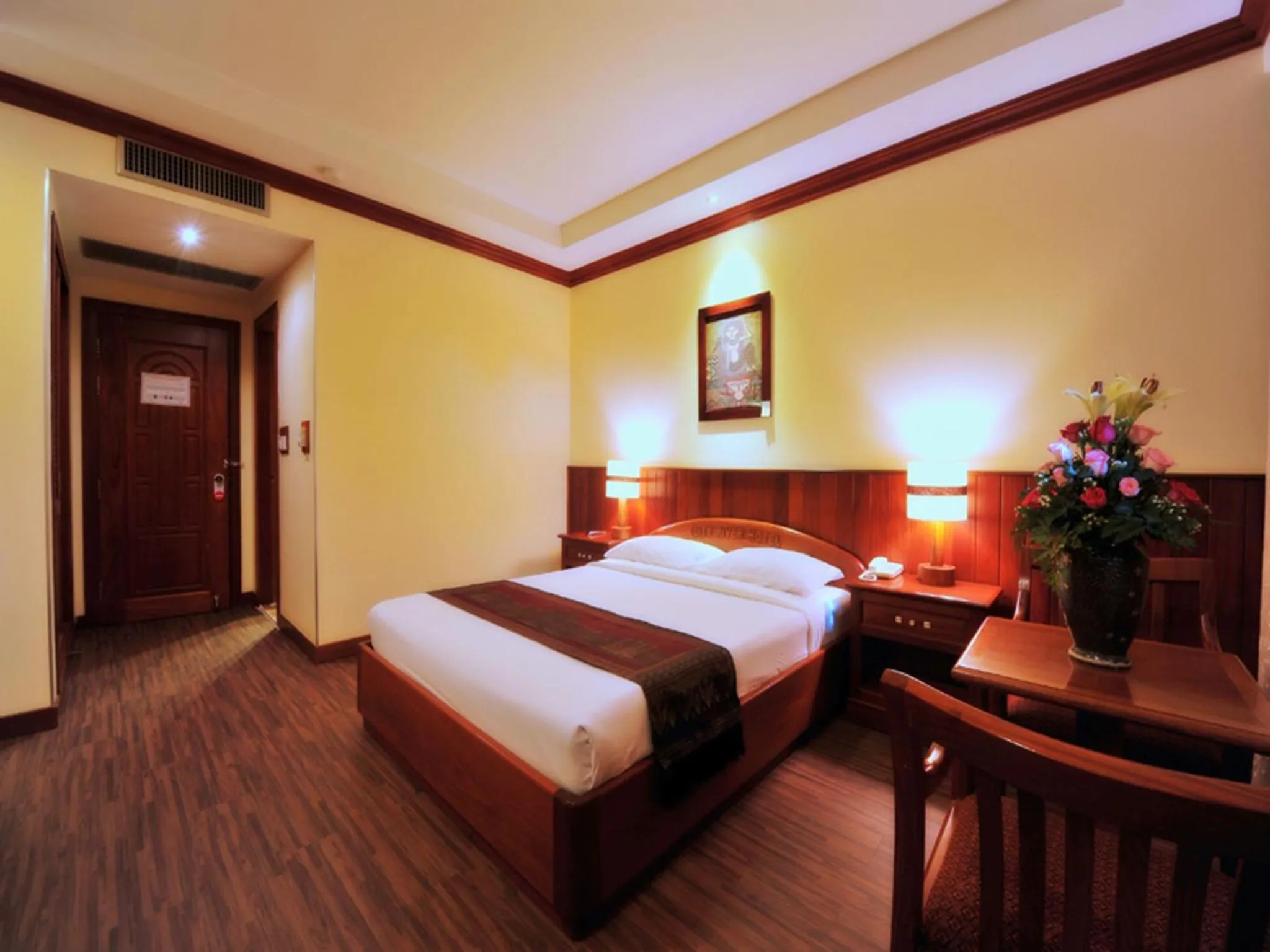 Photo of the whole room, Bed in City River Hotel