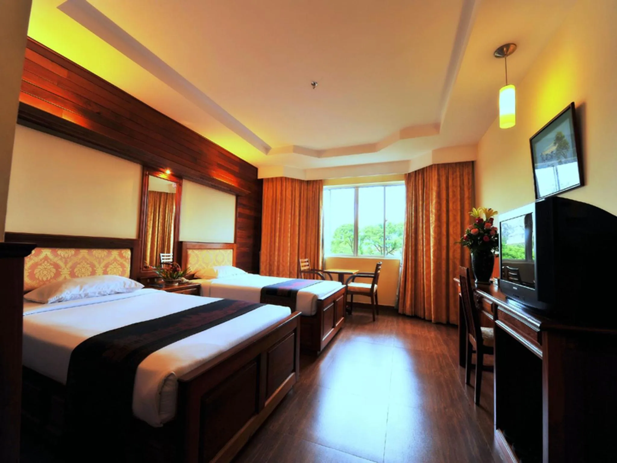 Photo of the whole room, Bed in City River Hotel