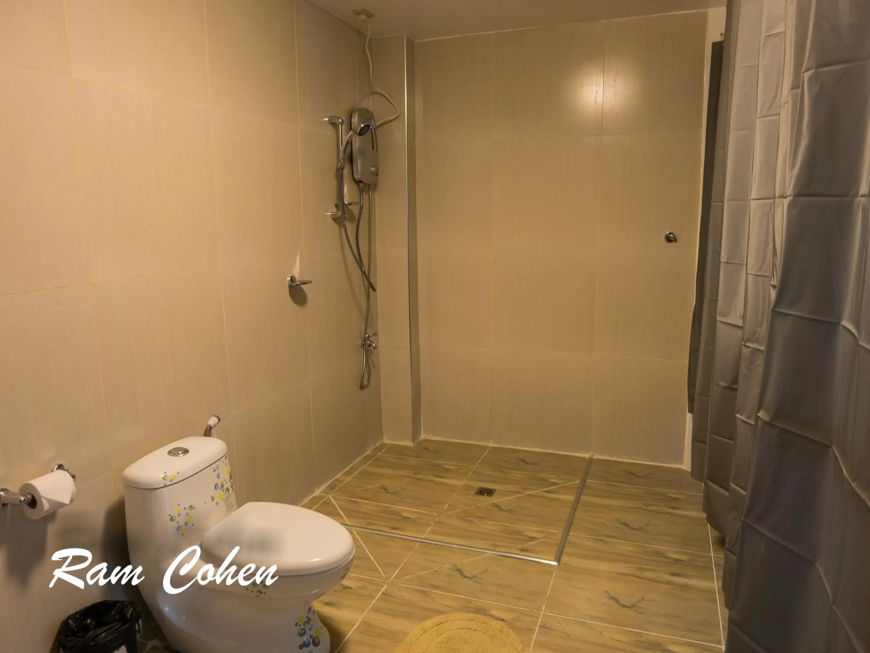 Shower in Lavanya Beach And Dive Resort