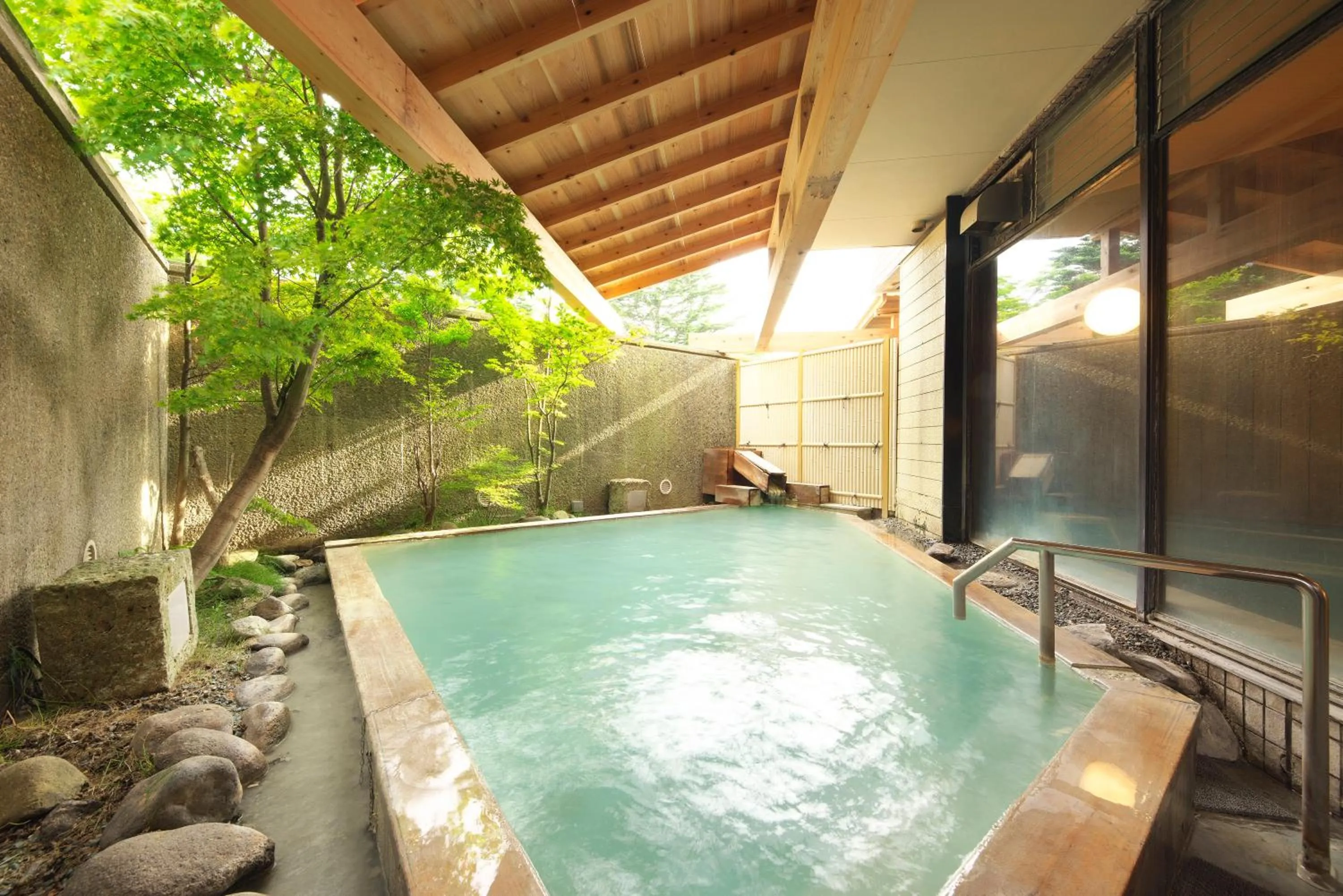 Open Air Bath in Hotel Hanaan