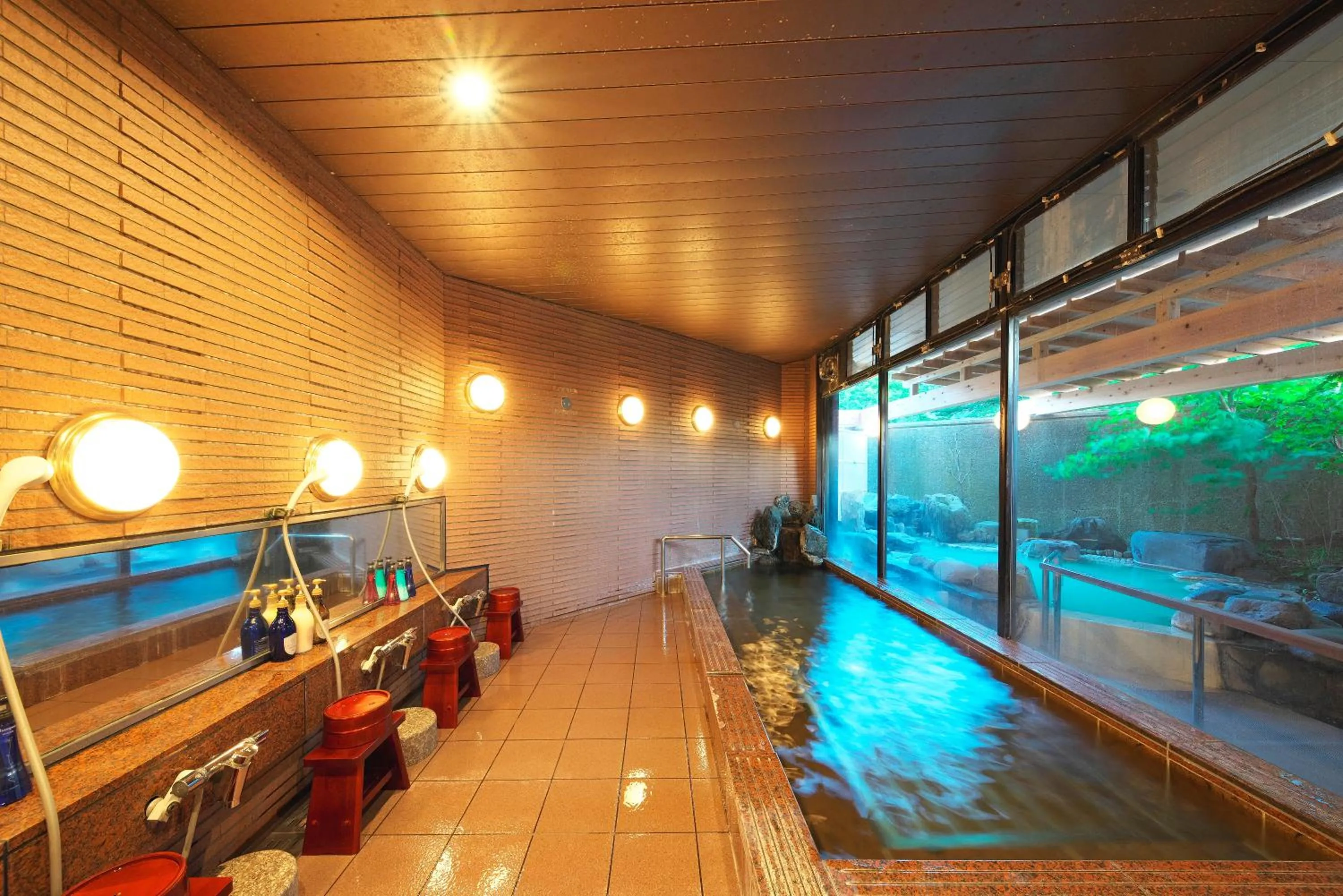 Hot Spring Bath in Hotel Hanaan