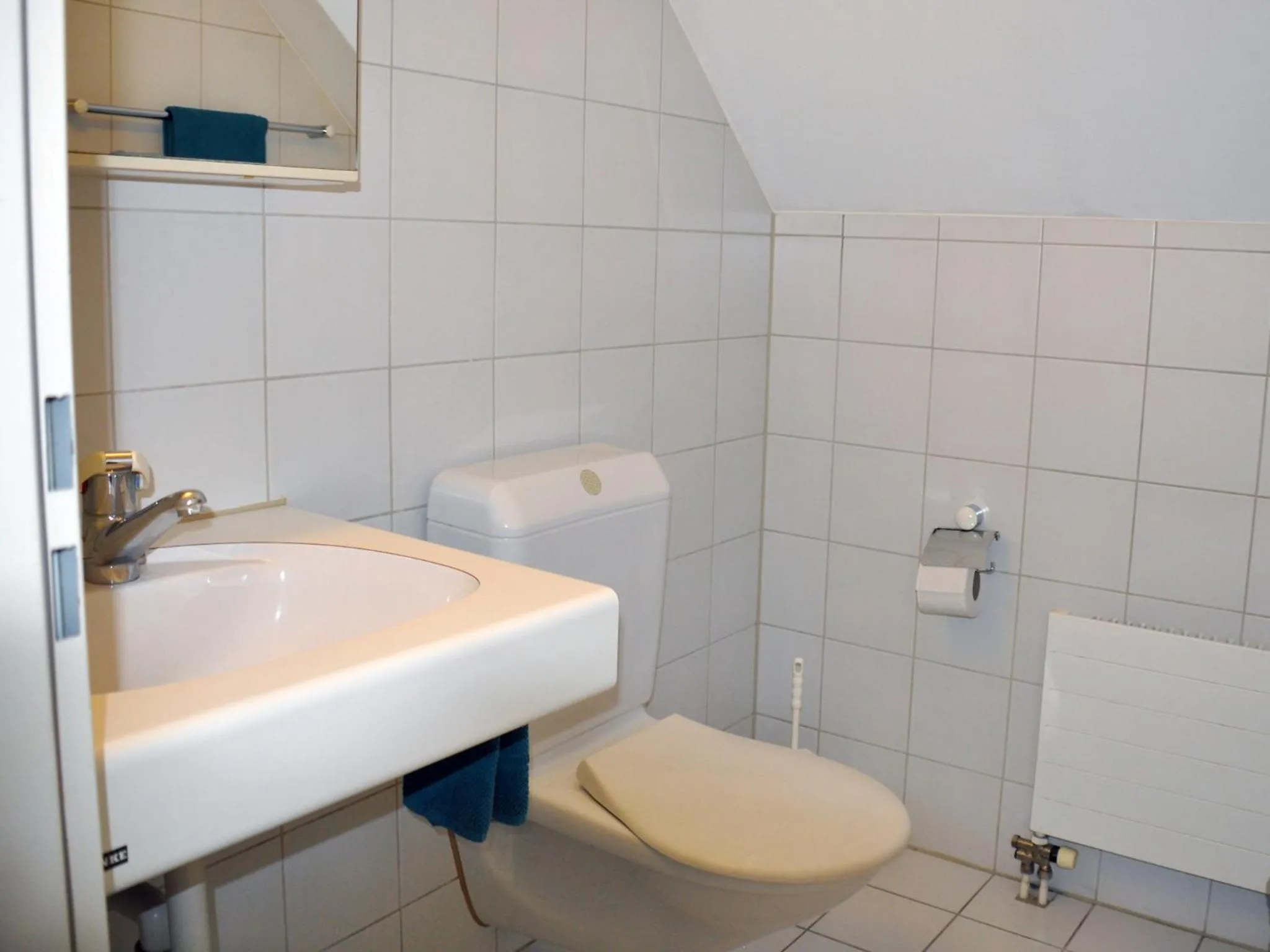 Bathroom in August Restaurant Hotel