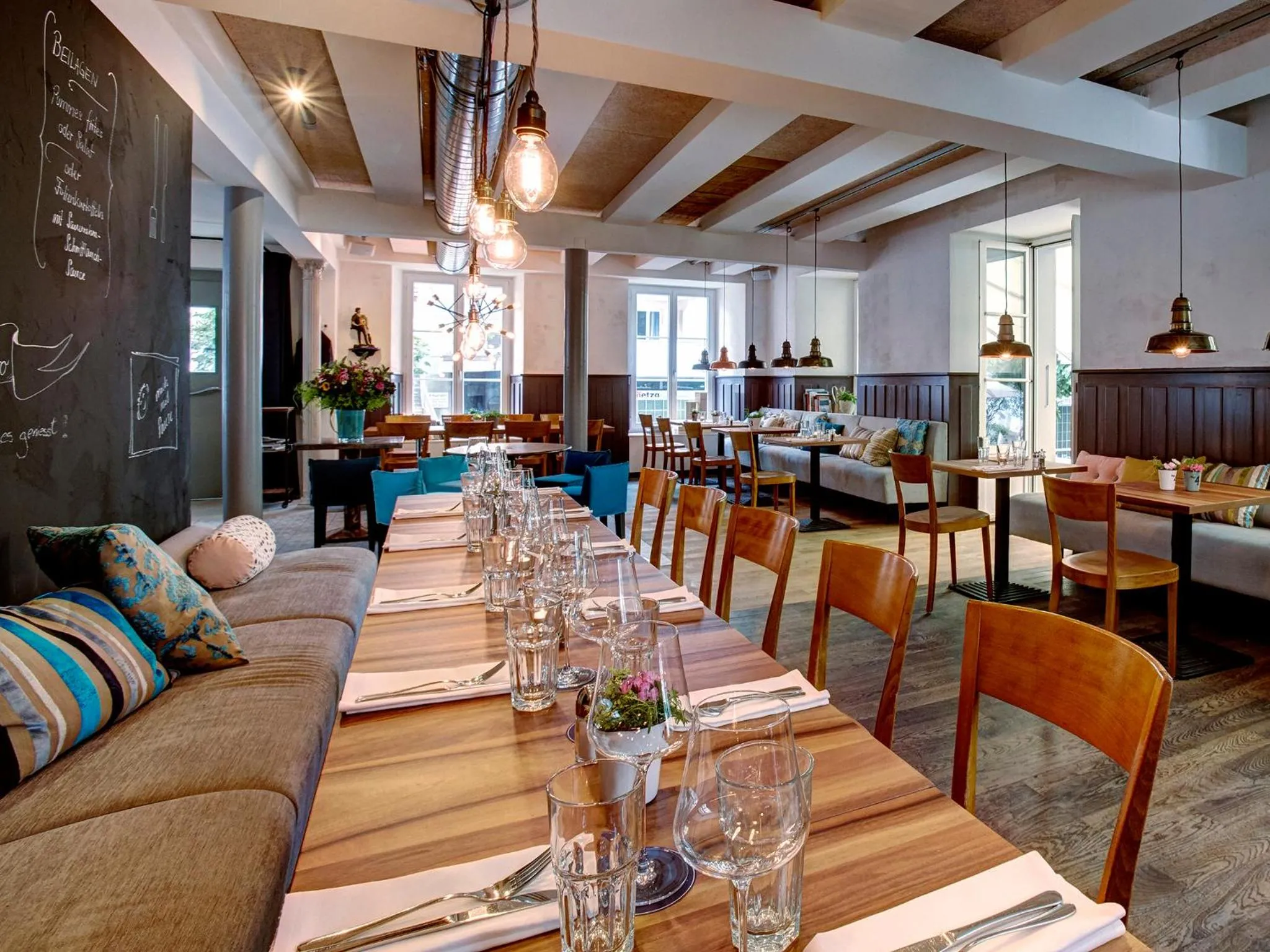 Restaurant/places to eat in August Restaurant Hotel