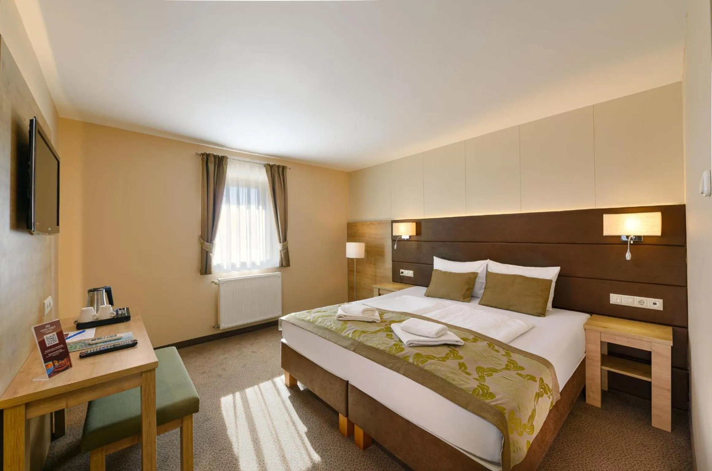 Photo of the whole room, Bed in Hotel Honti Wellness és Konferencia Szálloda