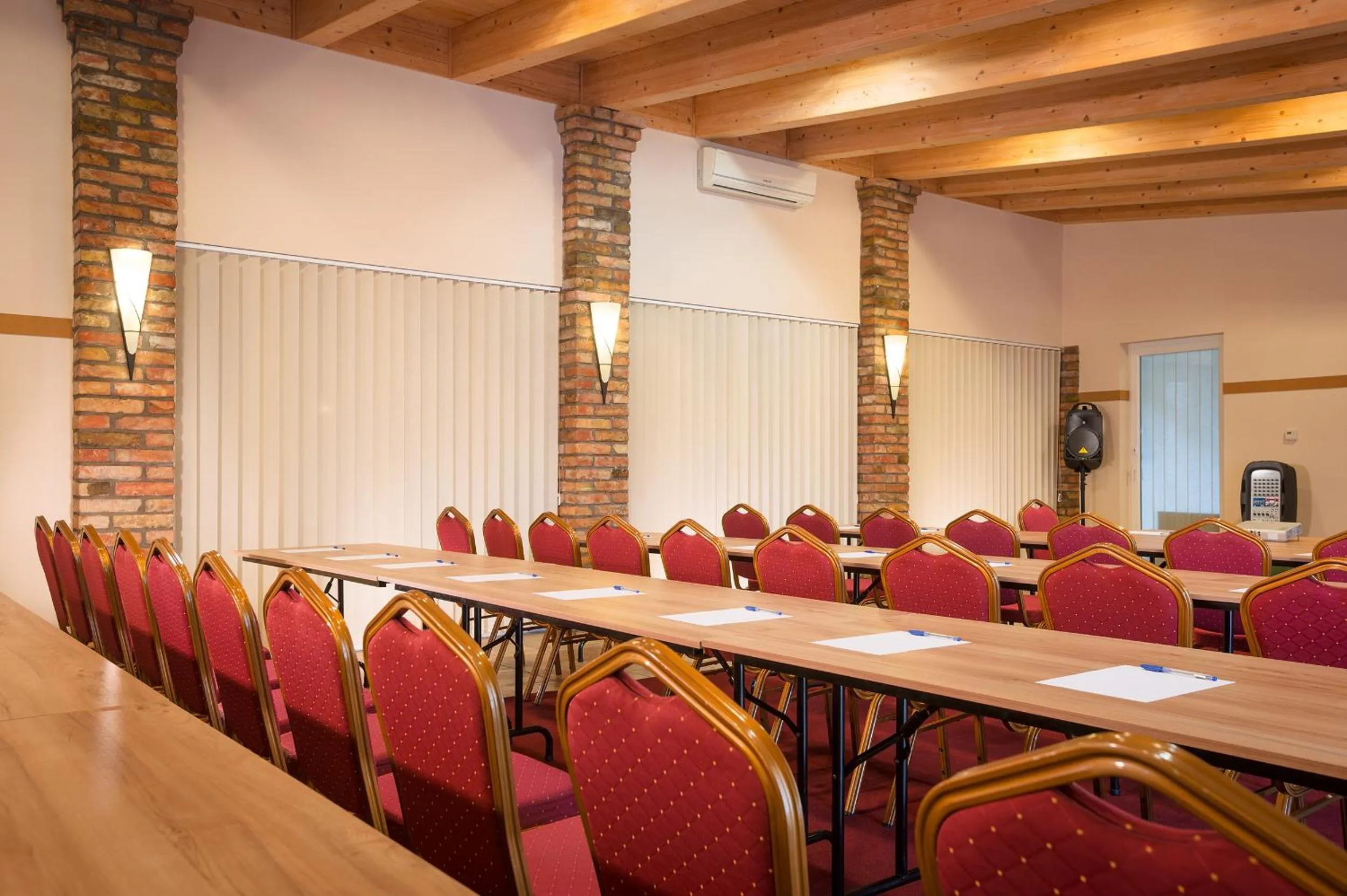 Business facilities in Hotel Honti Wellness és Konferencia Szálloda