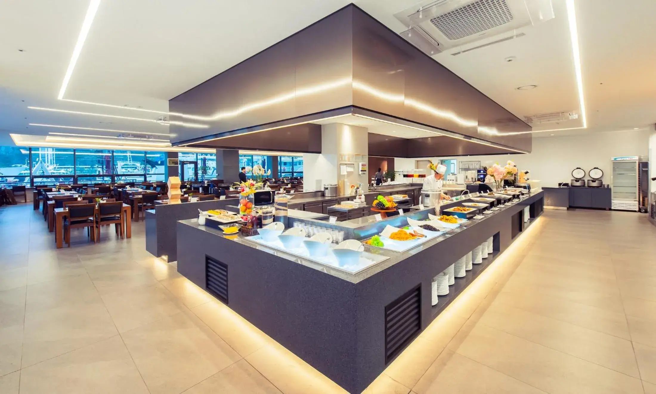 Restaurant/places to eat in Venezia Hotel and Suite Restaurant/places to eat in Venezia Hotel and Suite