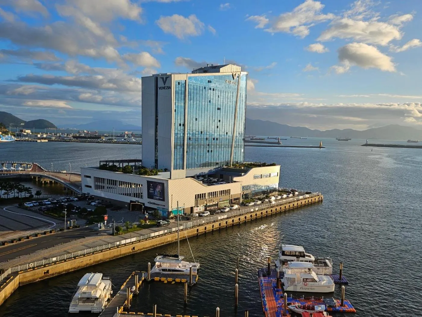 Venezia Hotel and Suite