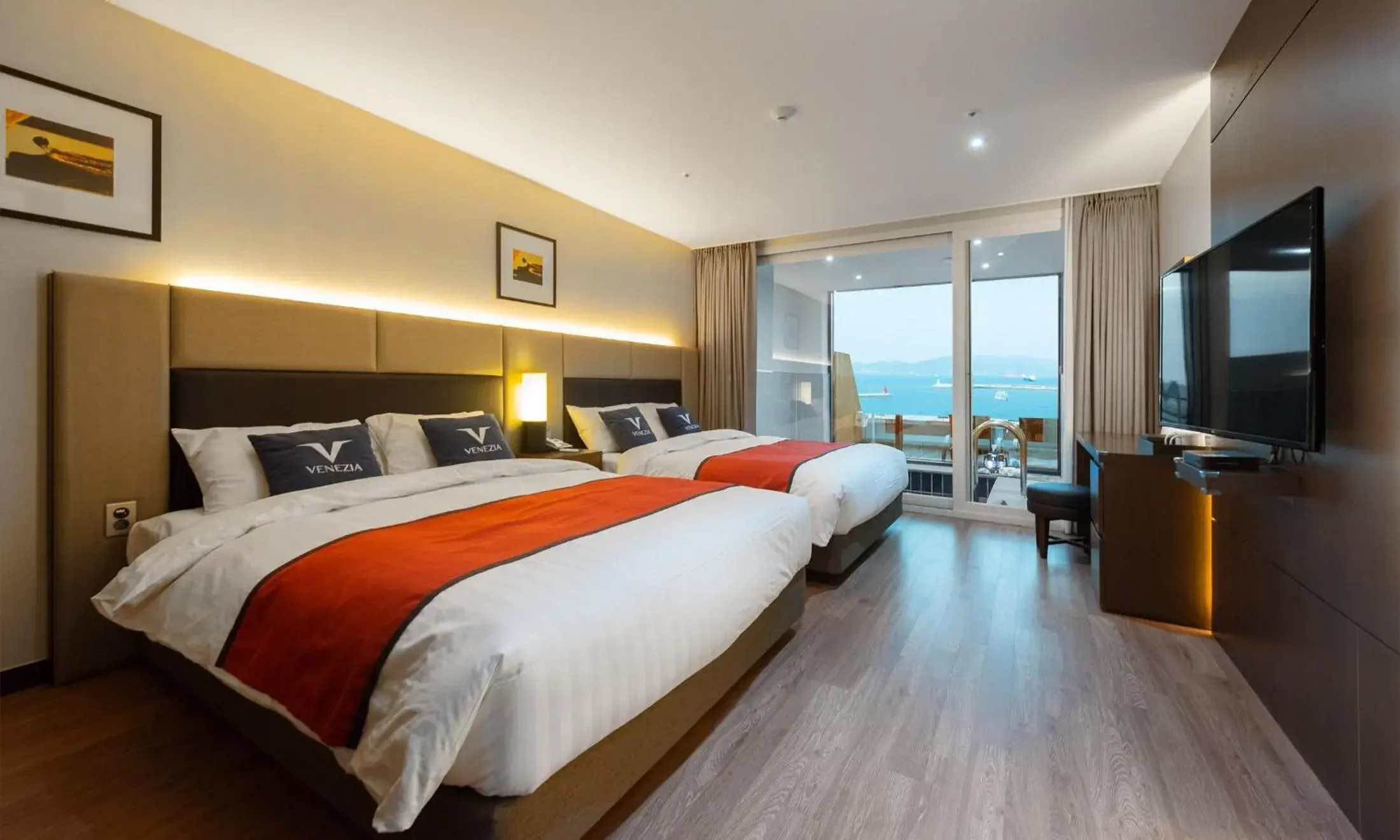 Bedroom, Bed in Venezia Hotel and Suite Bedroom, Bed in Venezia Hotel and Suite